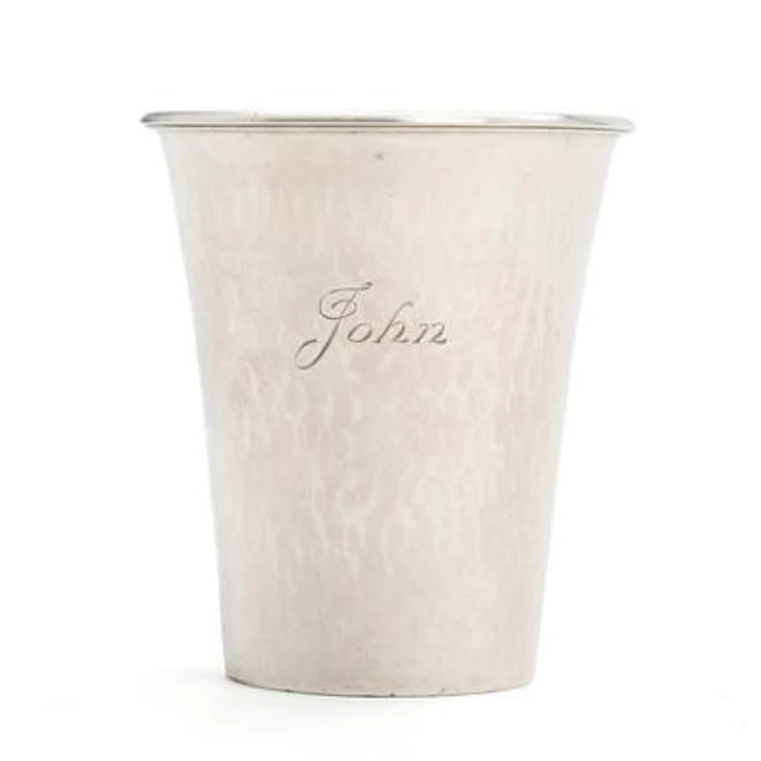 Georg Jensen: Beaker in hand-hammered sterling silver. Design 371