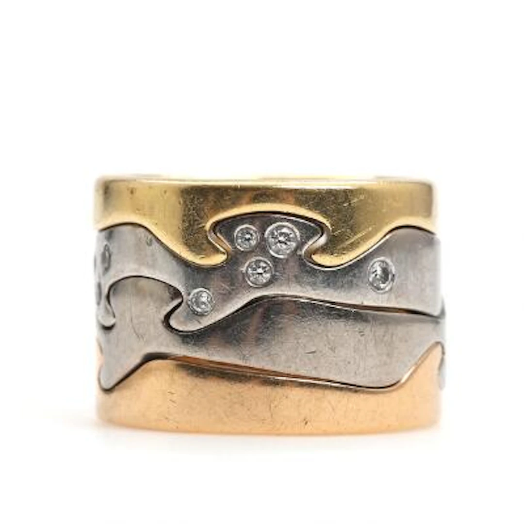 Nina Koppel: A four-part “Fusion” ring of 18k gold, rose and white