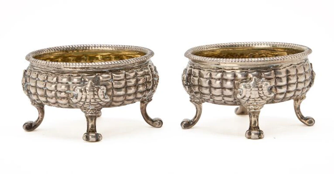 A pair of English George II sterling silver salt cellars. London 1752–1753.