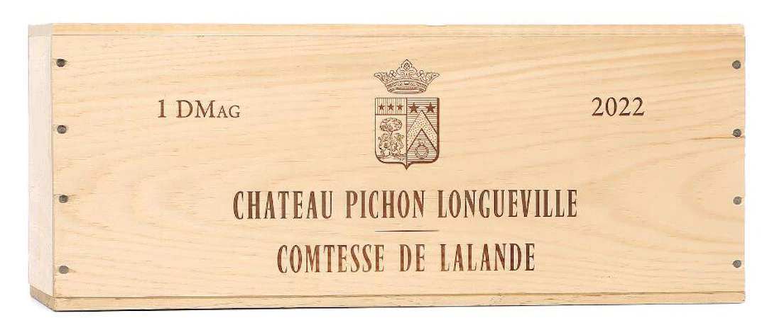 1 bt. Dmg. Château Pichon Longueville Comtesse, Pauillac. 2. Cru Classé