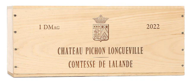 1 bt. Dmg. Château Pichon Longueville Comtesse, Pauillac. 2. Cru Classé