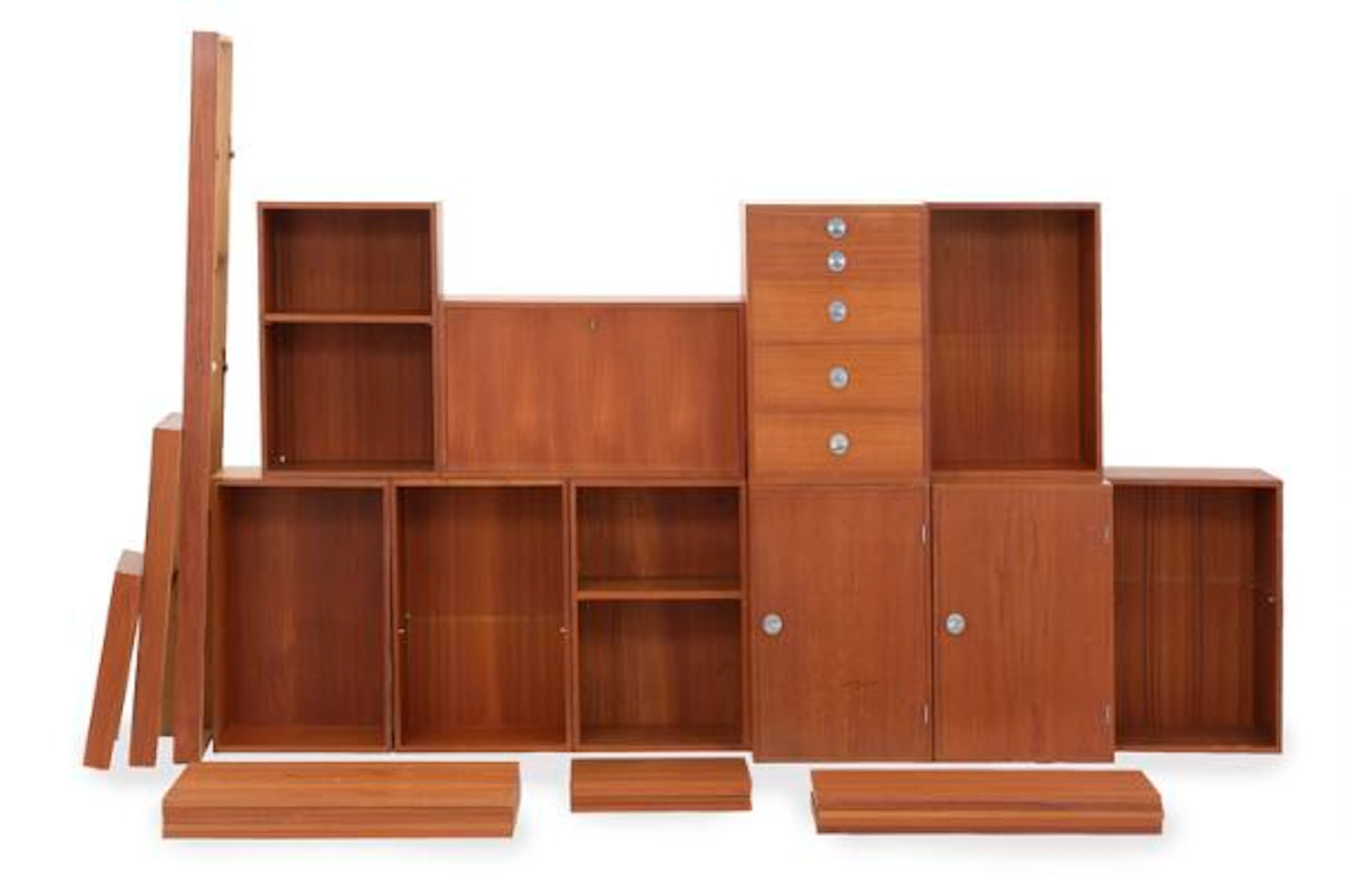 Finn Juhl: Shelving wall consisting of six bookcases, two cabinets