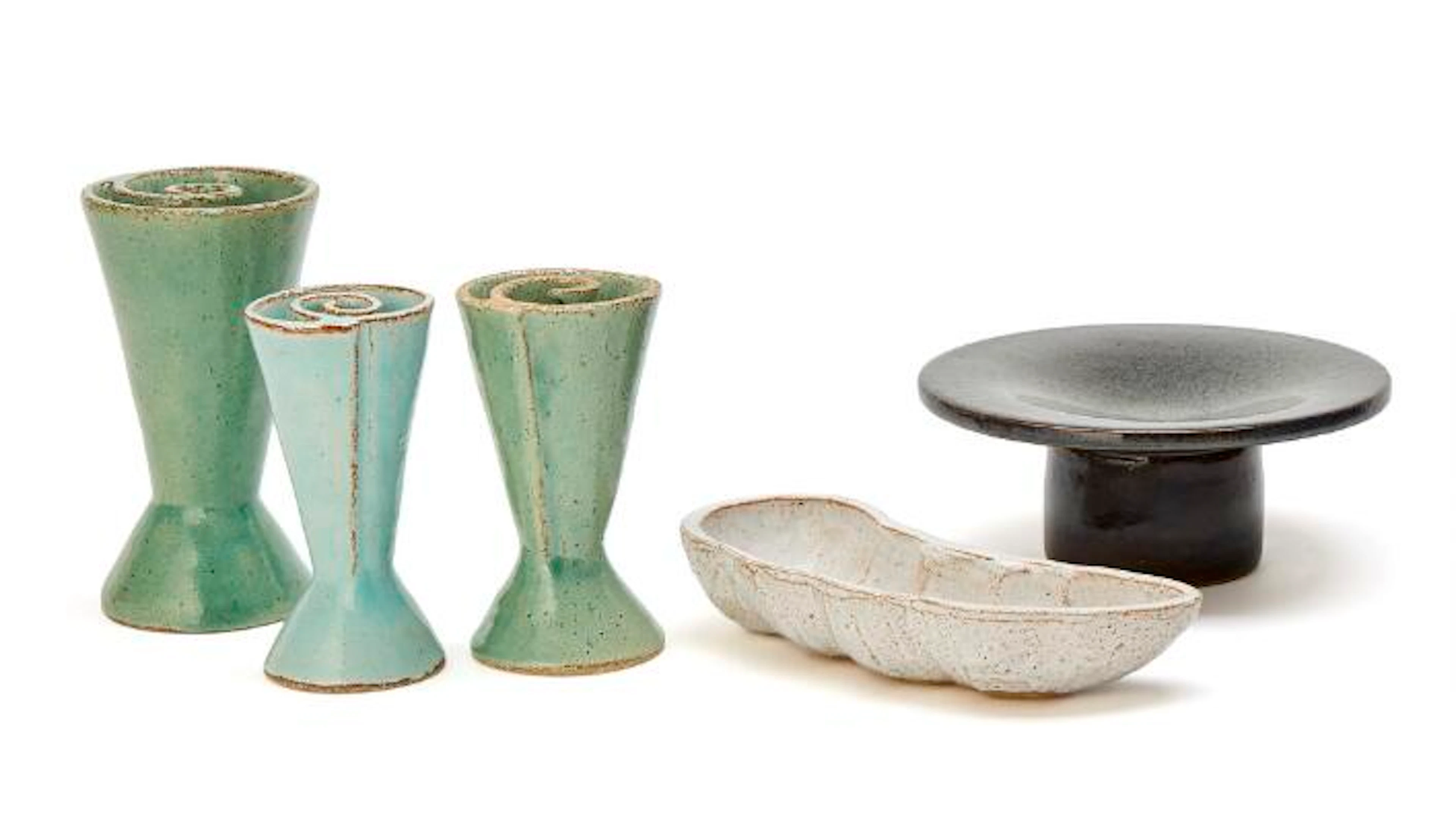 Ursula Munch-Petersen: Three stoneware "spiral vases", a centrepiece