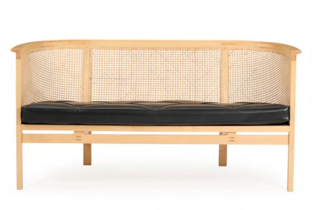 Rud Thygesen, Johnny Sørensen: "Kongeserien". Two seater sofa with