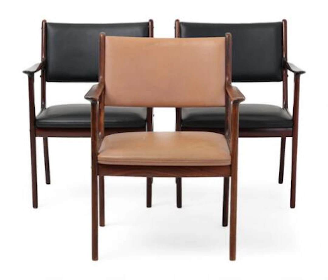 Ole Wanscher: Three armchairs, a pair in mahogany and one in rosewood.