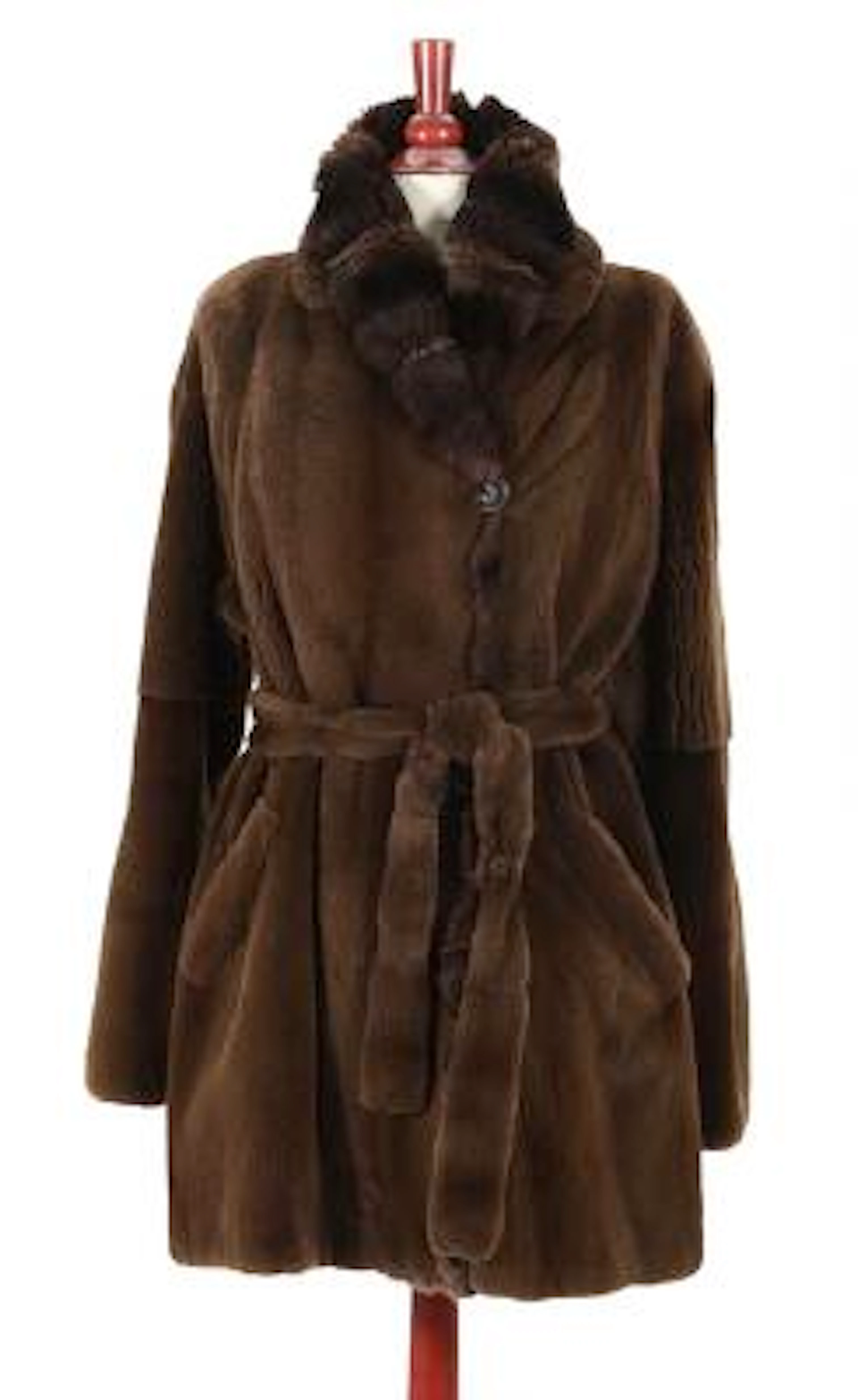 Benedikte Utzon: A sheared mink and chincilla fur coat. Size app.