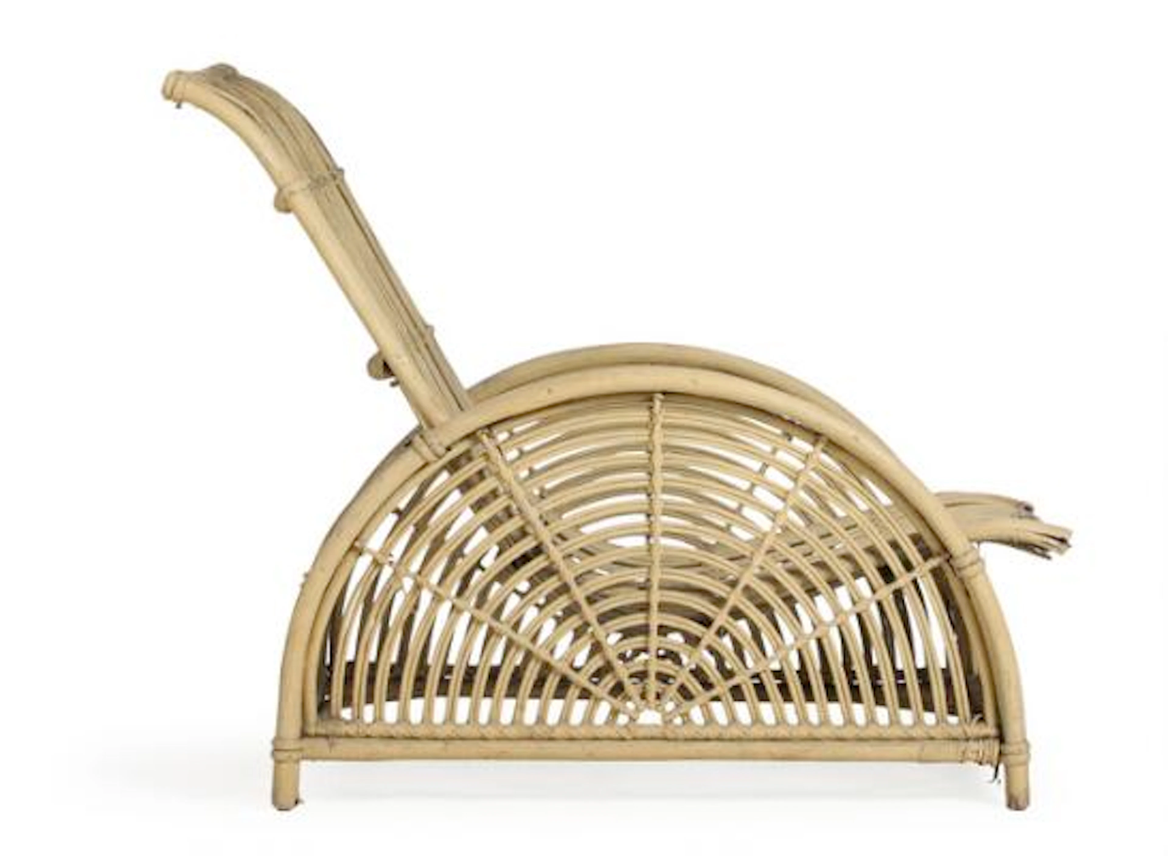 Arne Jacobsen: "Skovsneglen". An easy chair with frame of steam bend