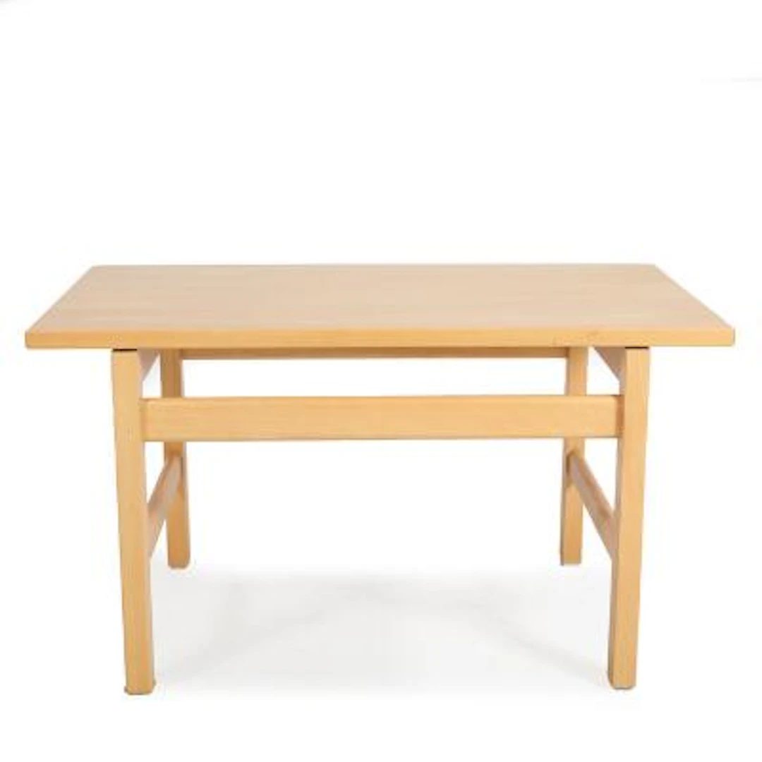 Hans J. Wegner: Solid beech coffee table. Marked and manufactured