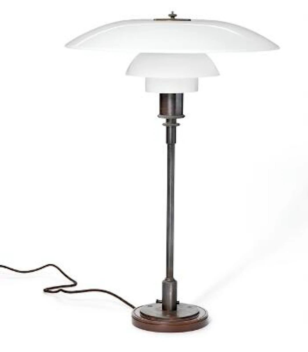 Poul Henningsen: "PH-4,5/3". Rare tall table lamp with single layer