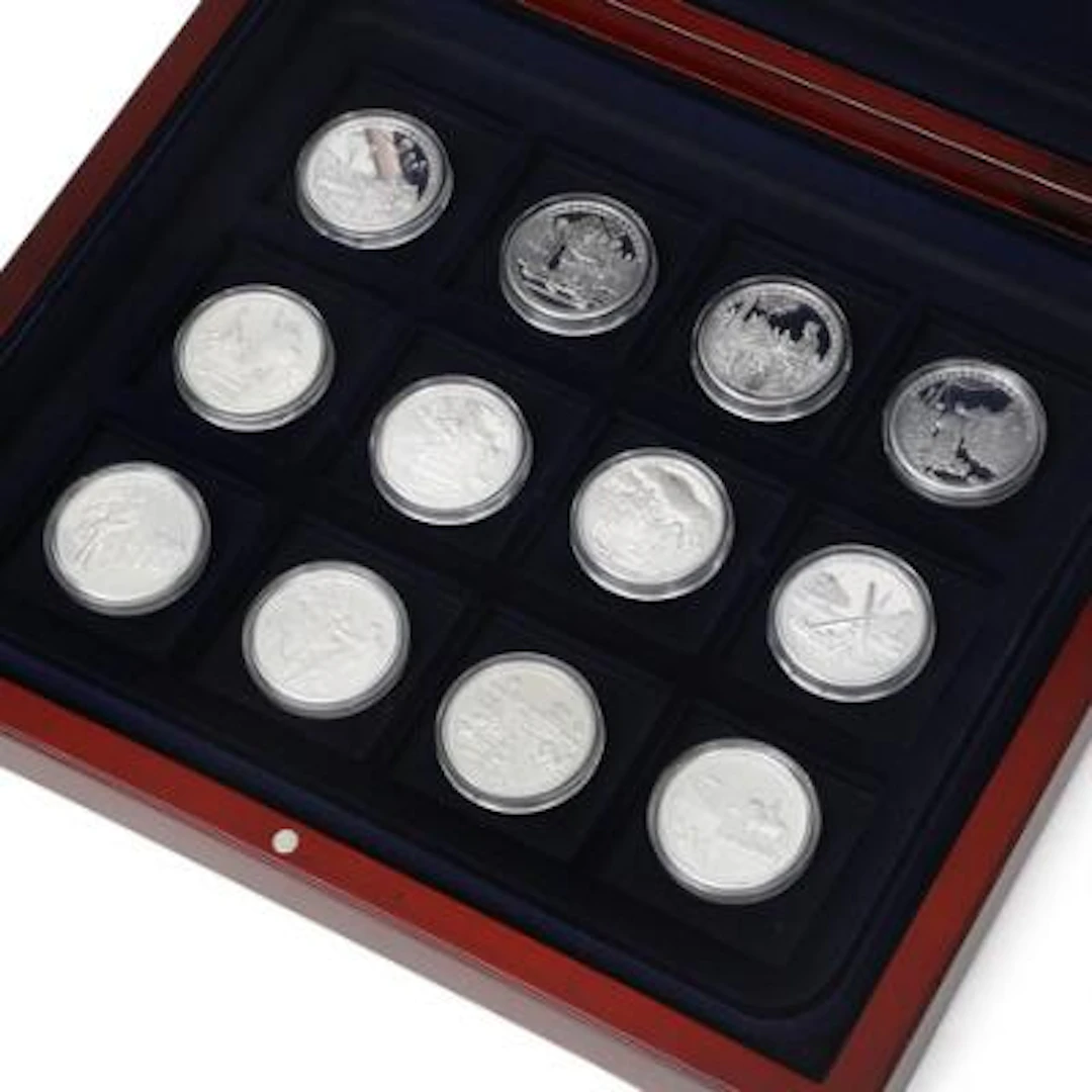 Margrethe II, collection of medals from the series “Danmark under