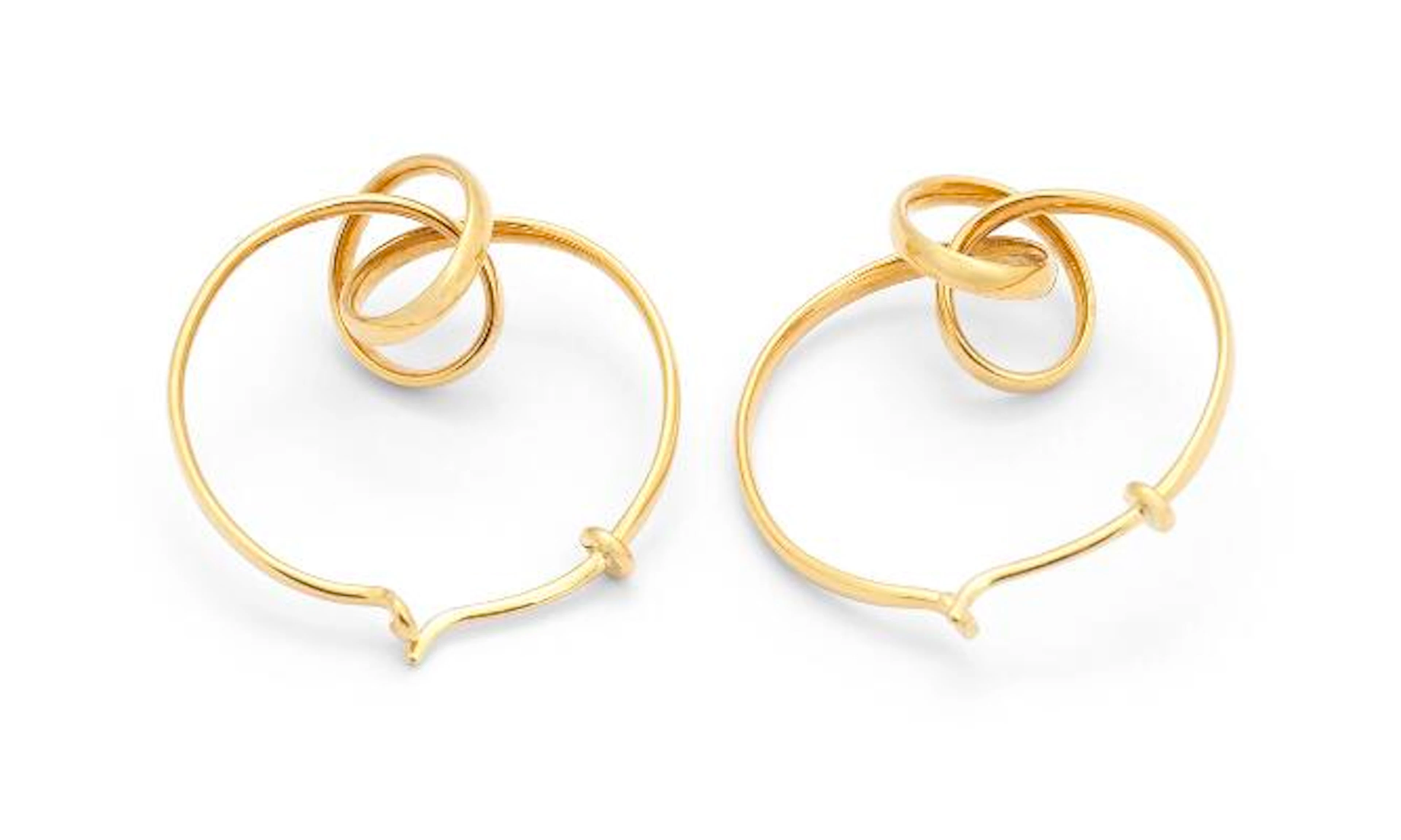 Vivianna Torun Bülow-Hübe: A pair of "Forget Me Knot" ear pendants
