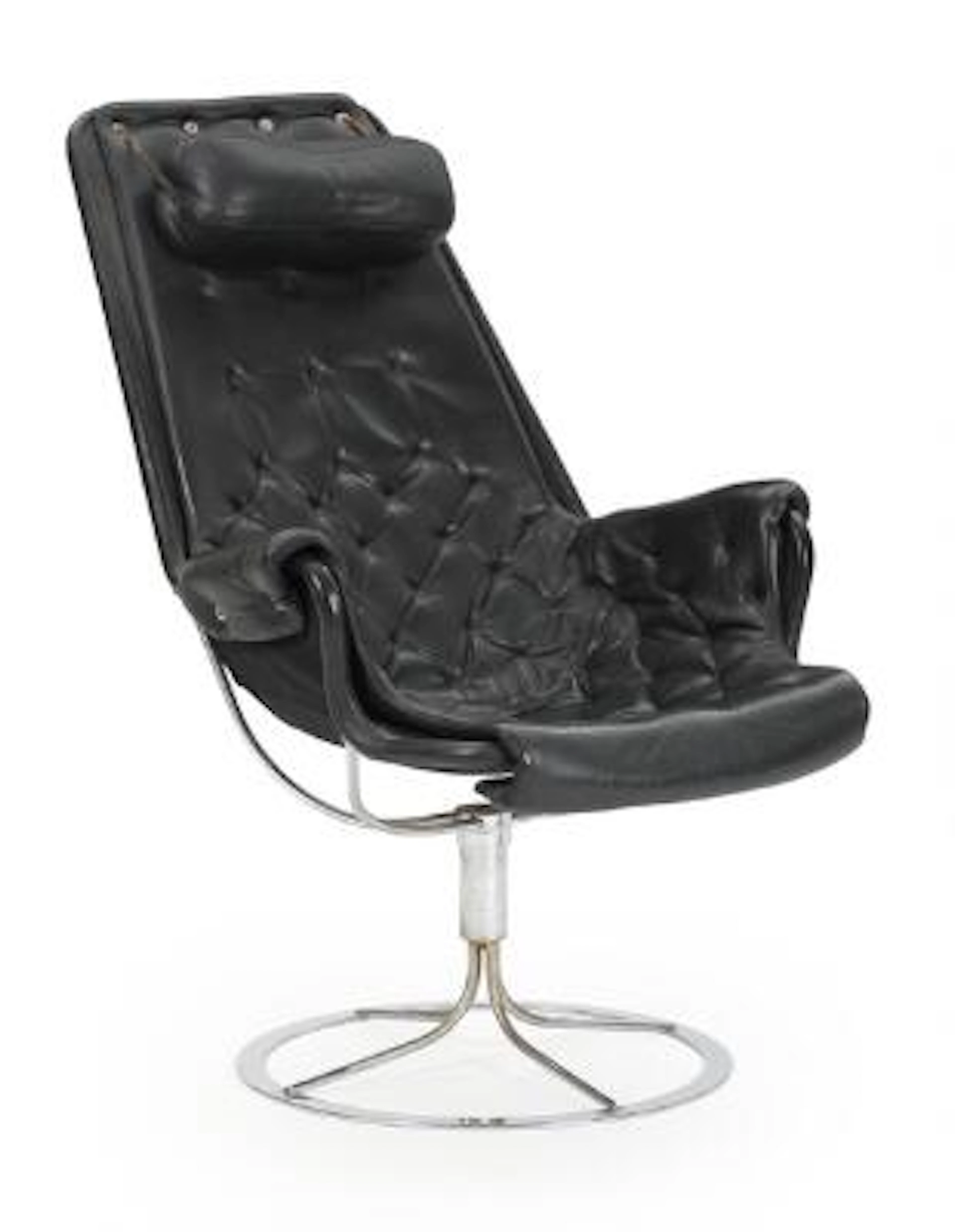 Bruno Mathsson: “Jetson”. Easy chair with chromed steel swivel frame.