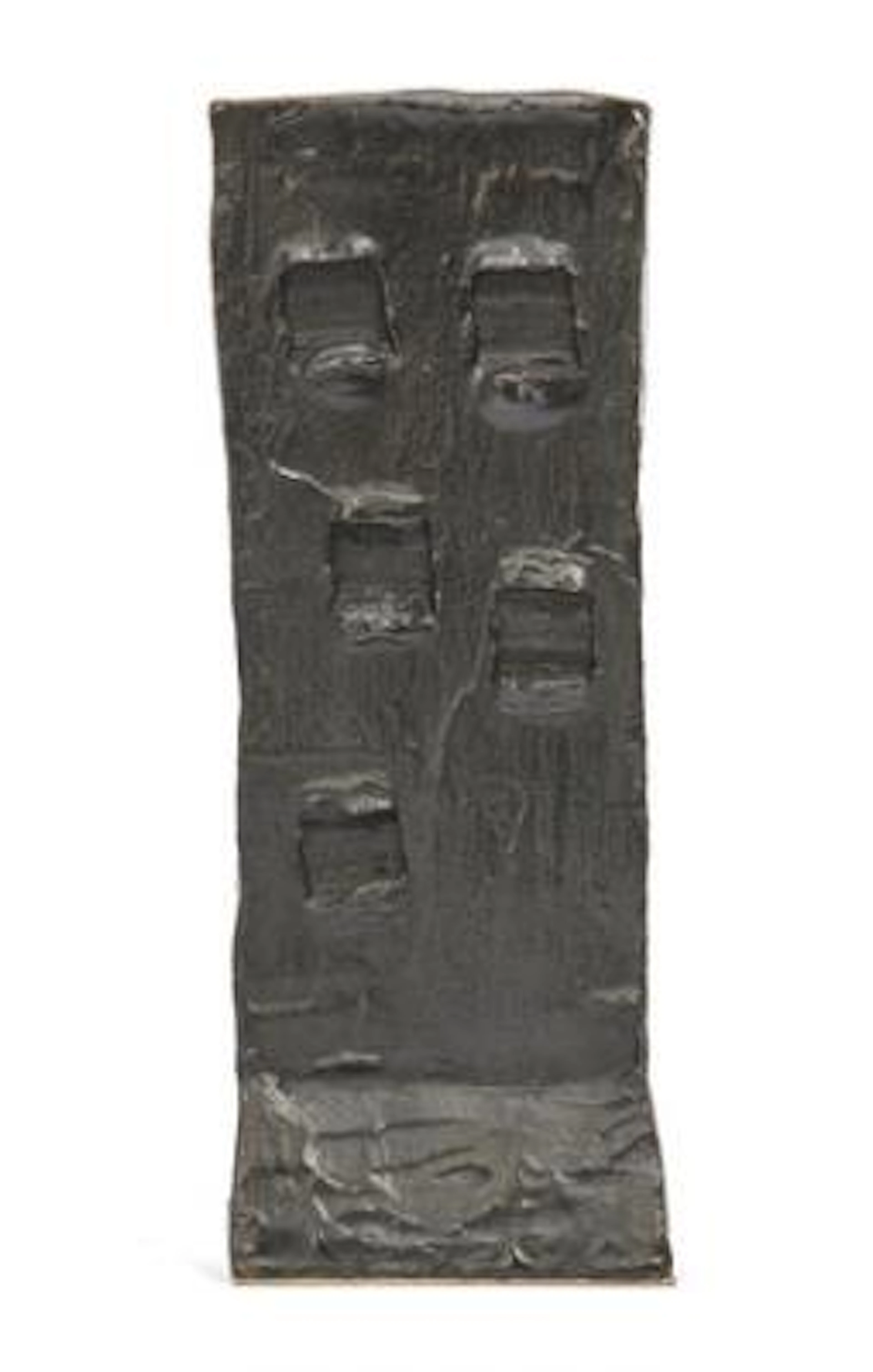 Günther Förg: Stele. Signed Förg 0/. Bronze. H. 21 cm. – Bruun Rasmussen