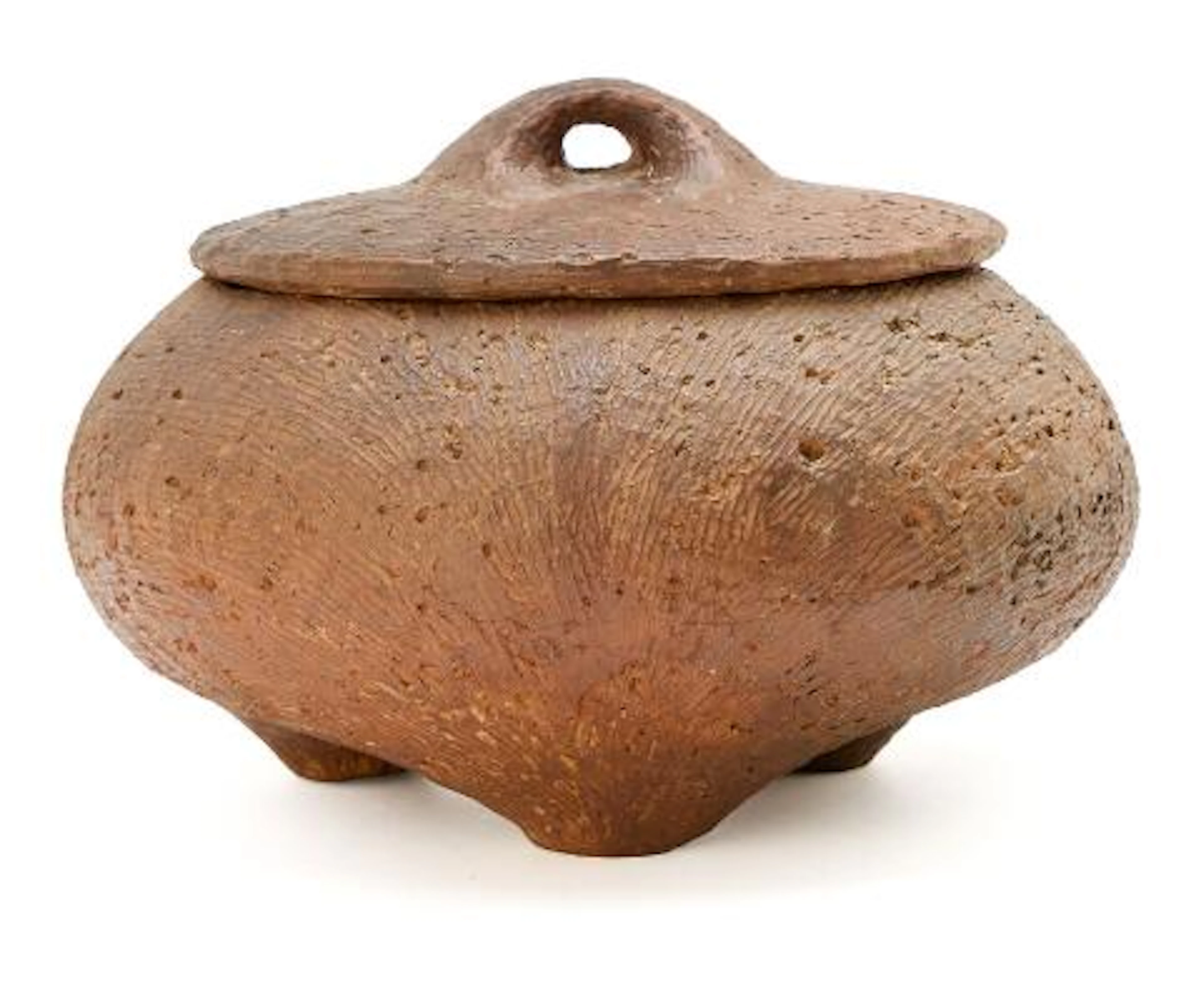Gutte Eriksen: Circular lidded bowl of stoneware, modelled with three