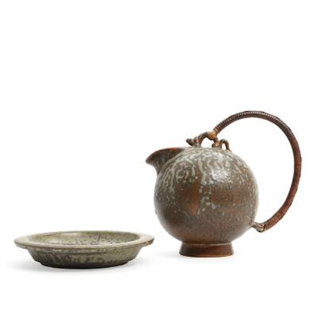 Arne Bang: A small dish and a round stoneware pitcher. Signed with