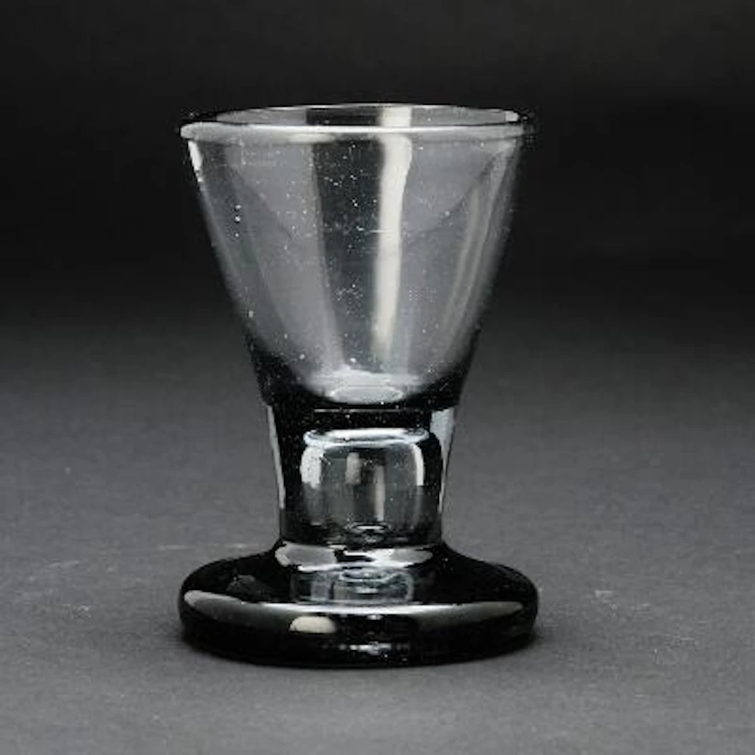Nøstetangen Freemason grey tinted glass, funnel-shaped cuppa with