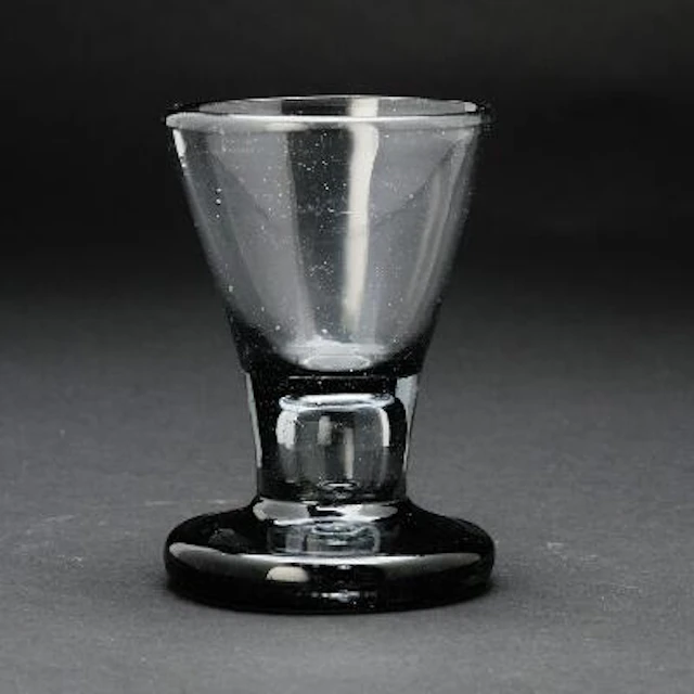 Nøstetangen Freemason grey tinted glass, funnel-shaped cuppa with