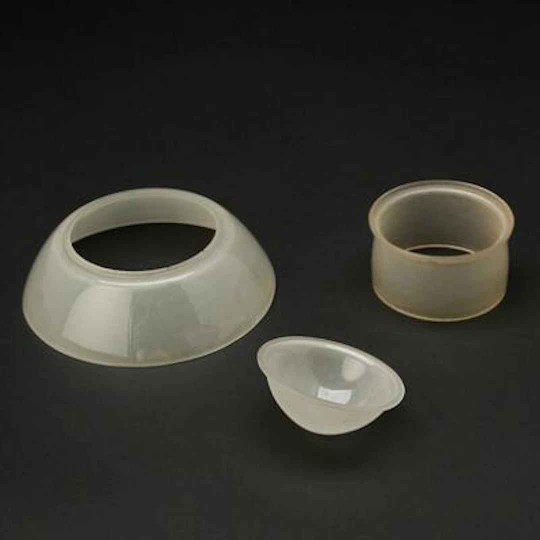 Poul Henningsen: "PH-2". Frosted glass glass spare shades. (3) – Bruun