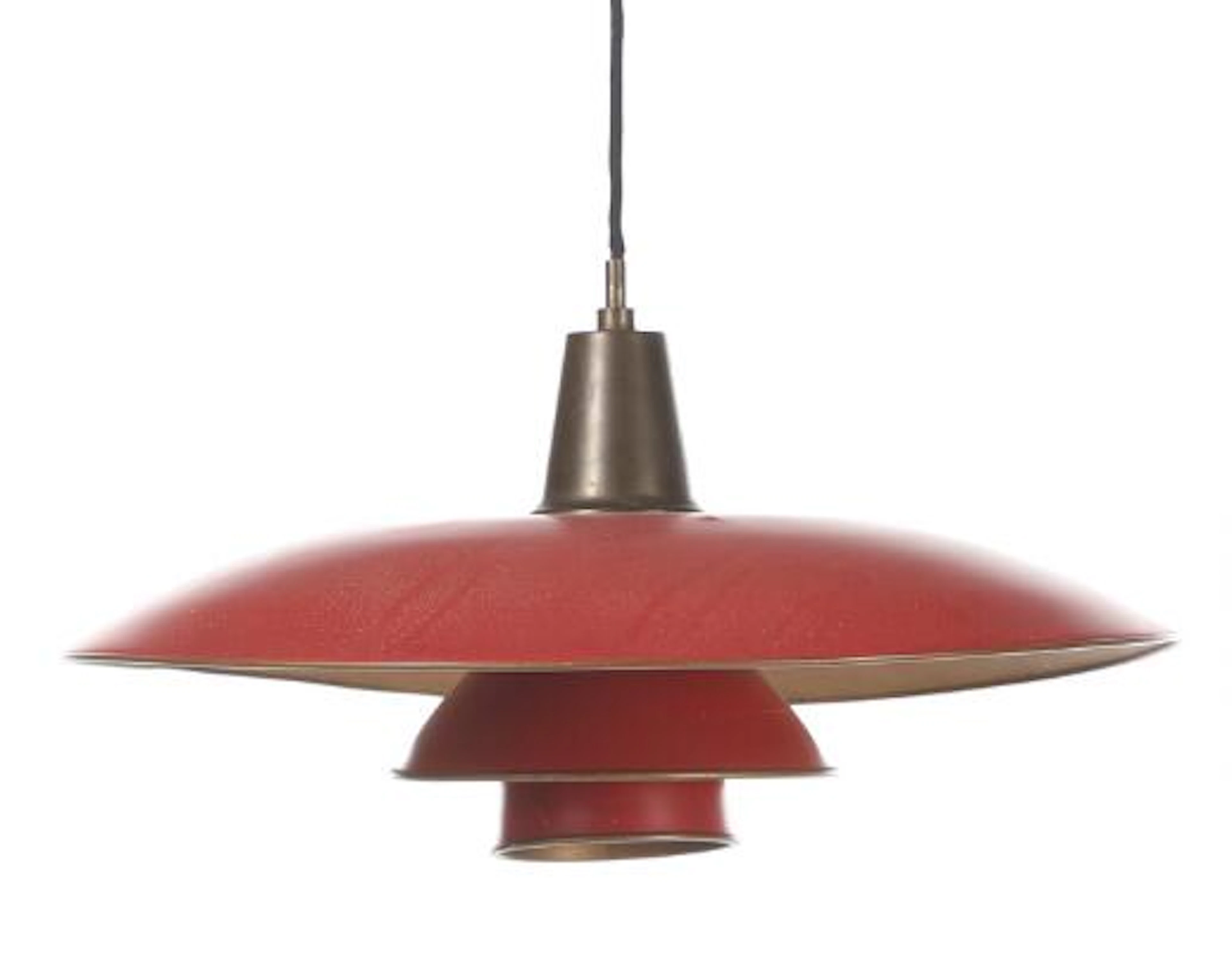 Poul Henningsen: "PH 5/3". Pendant with conical brass socket house.