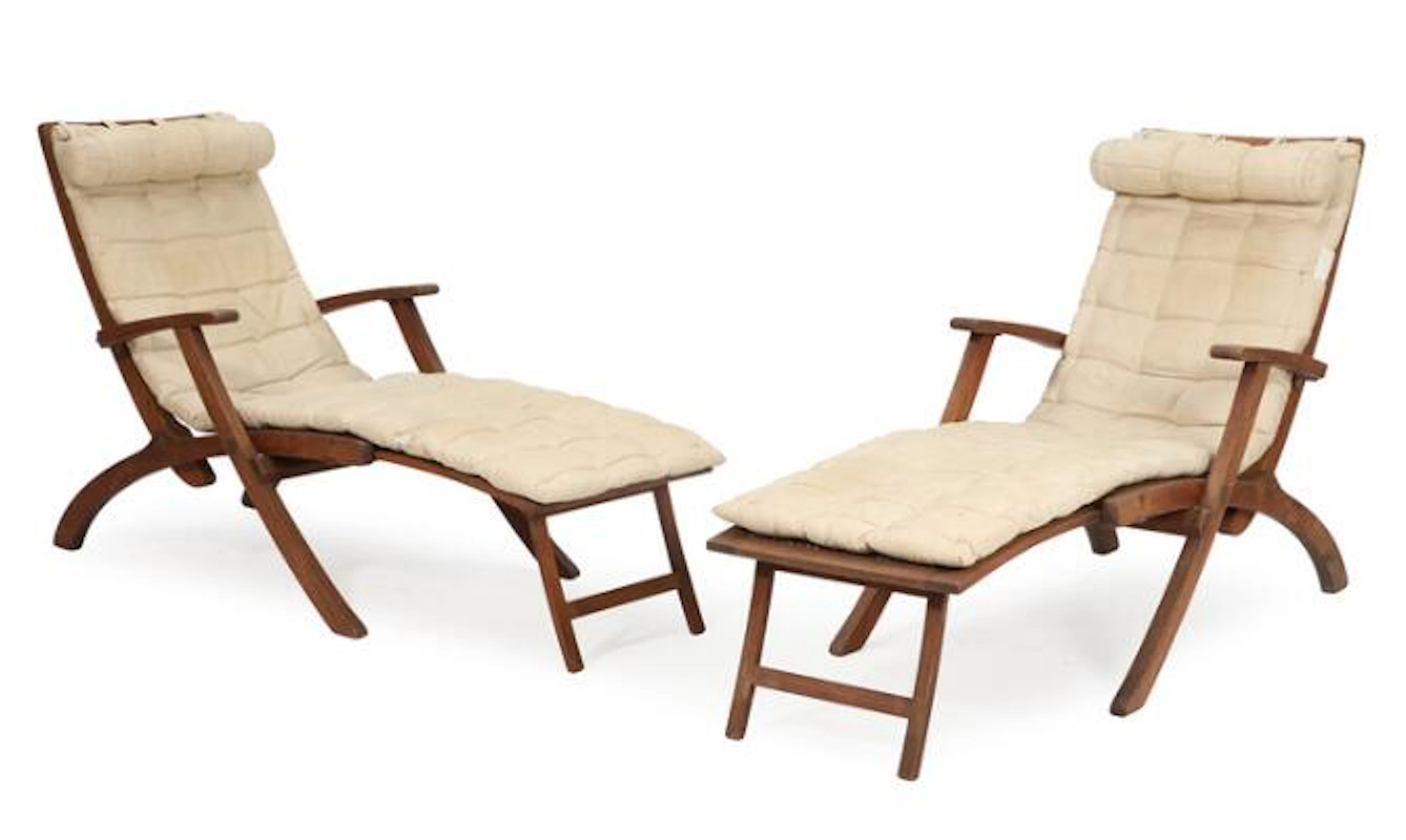 Kaare Klint: A pair of deck chairs with teak frame, seat, back and