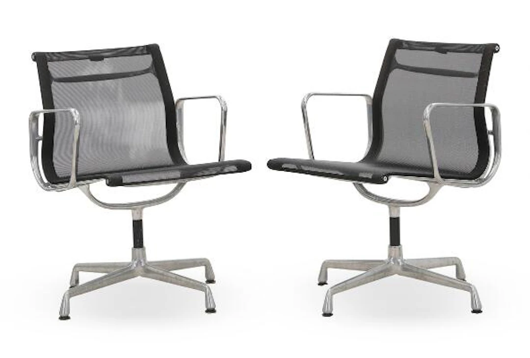 Ray Eames, Charles Eames: "Aluminium Group". A pair of armchairs with