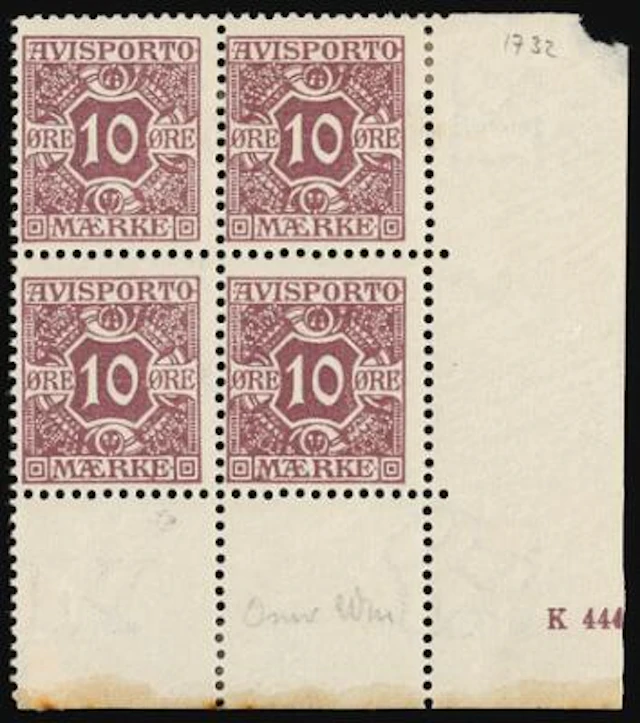 Newspaper. 1907. 10 Øre, lilac. Perf. 12 3/4, wmk. Crown. Mint block
