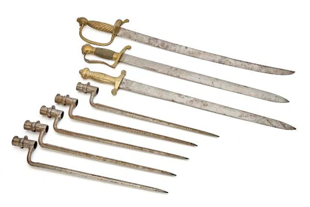 Three Danish sabres and five bayonets. – Bruun Rasmussen Auctioneers