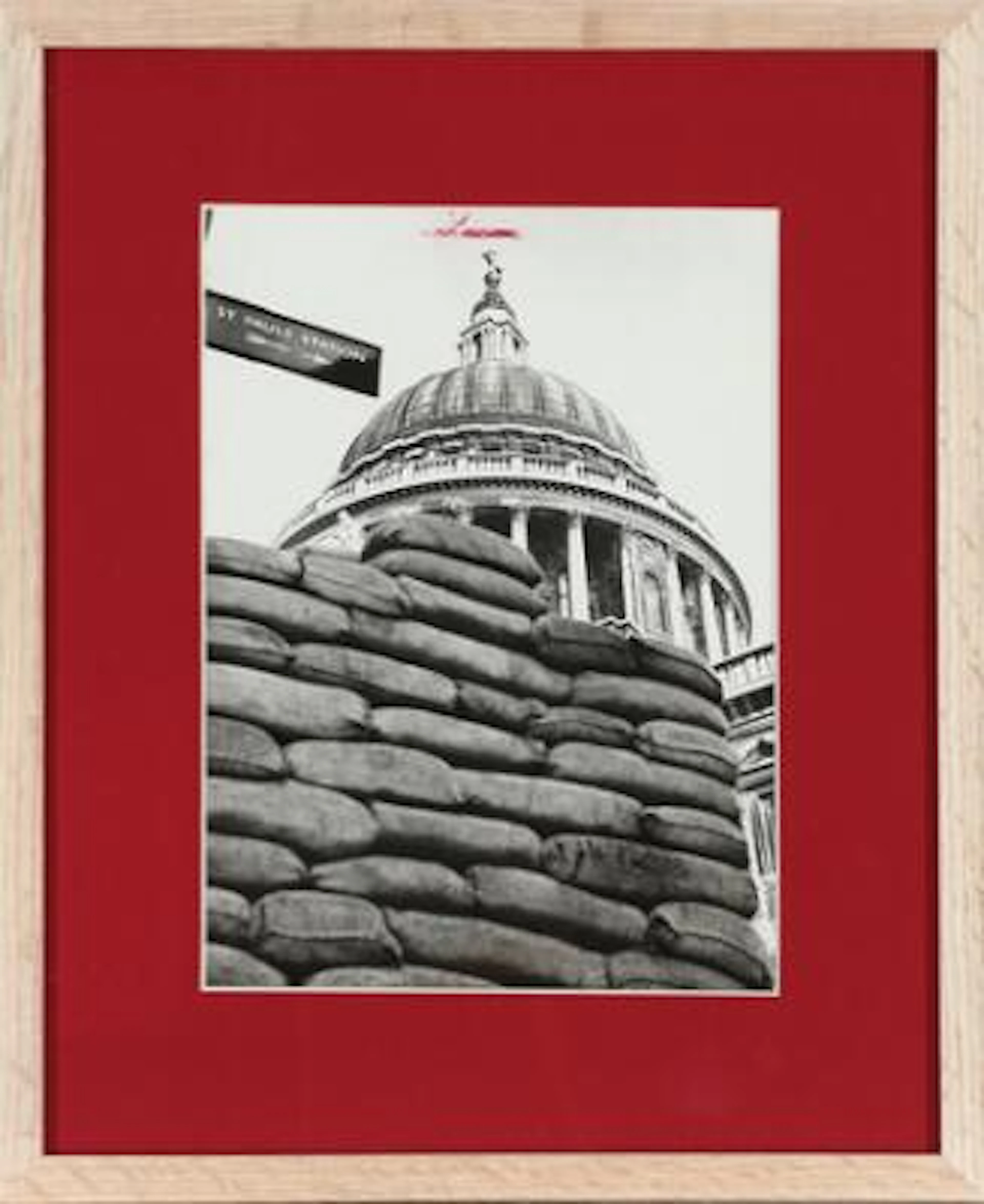 Original black-and-white press photograph of St Paul's Cathedral in