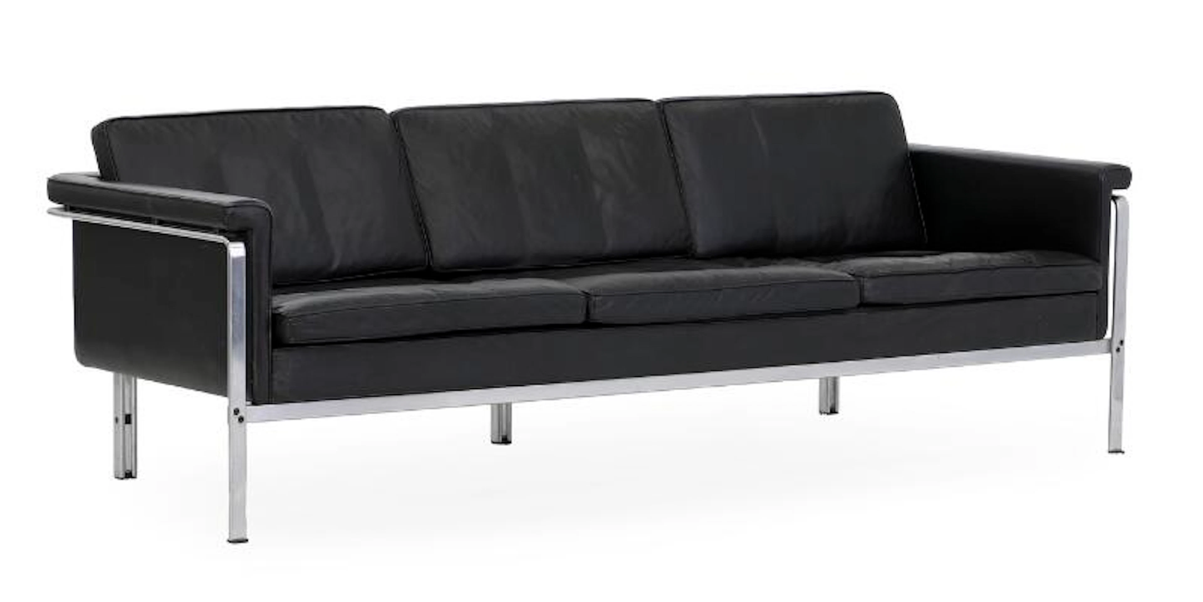 Horst Brüning: Free-standing three-seater sofa with steel frame, upholstered
