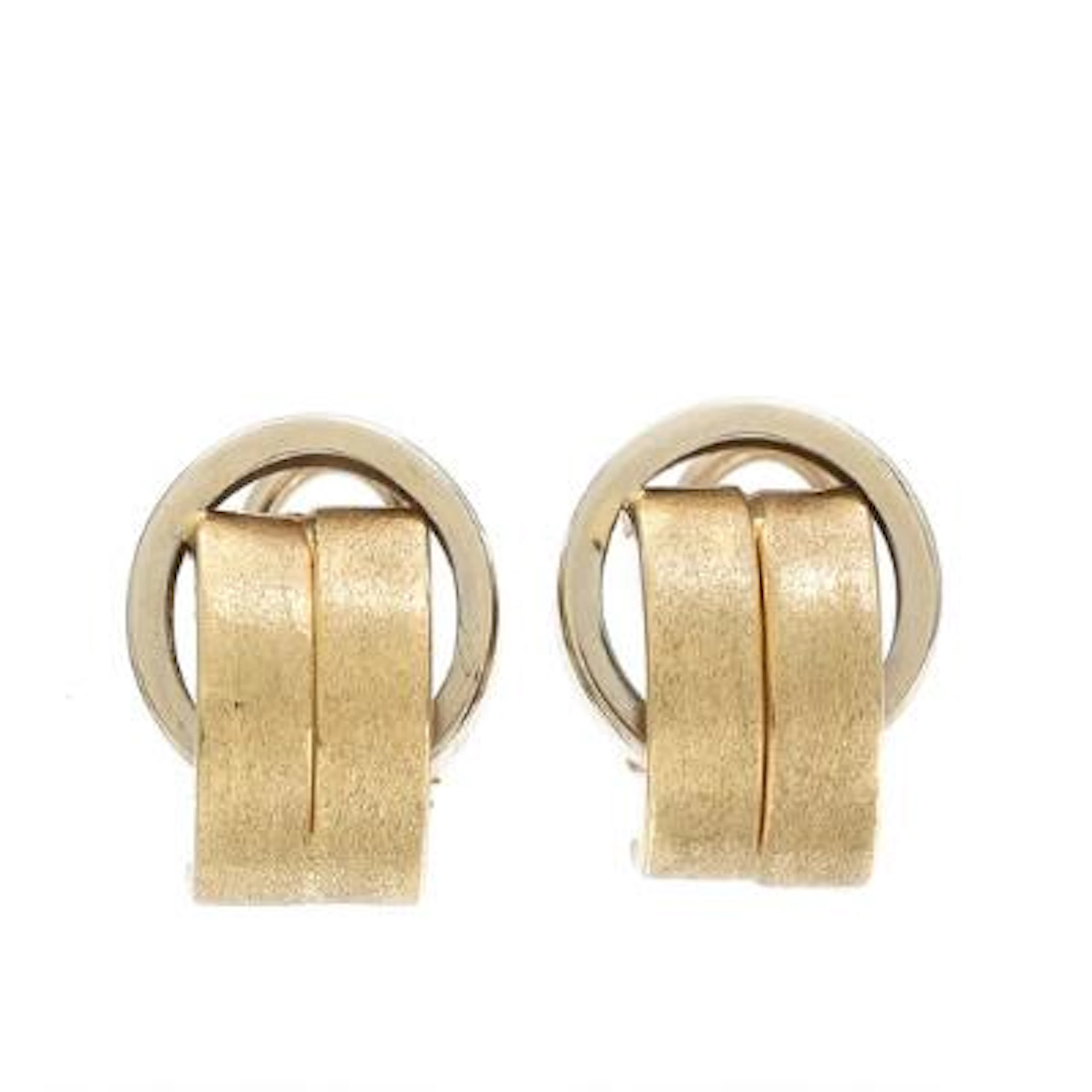 A pair of 14k gold and white gold ear clips. L. 1.7 cm. (2) – Bruun