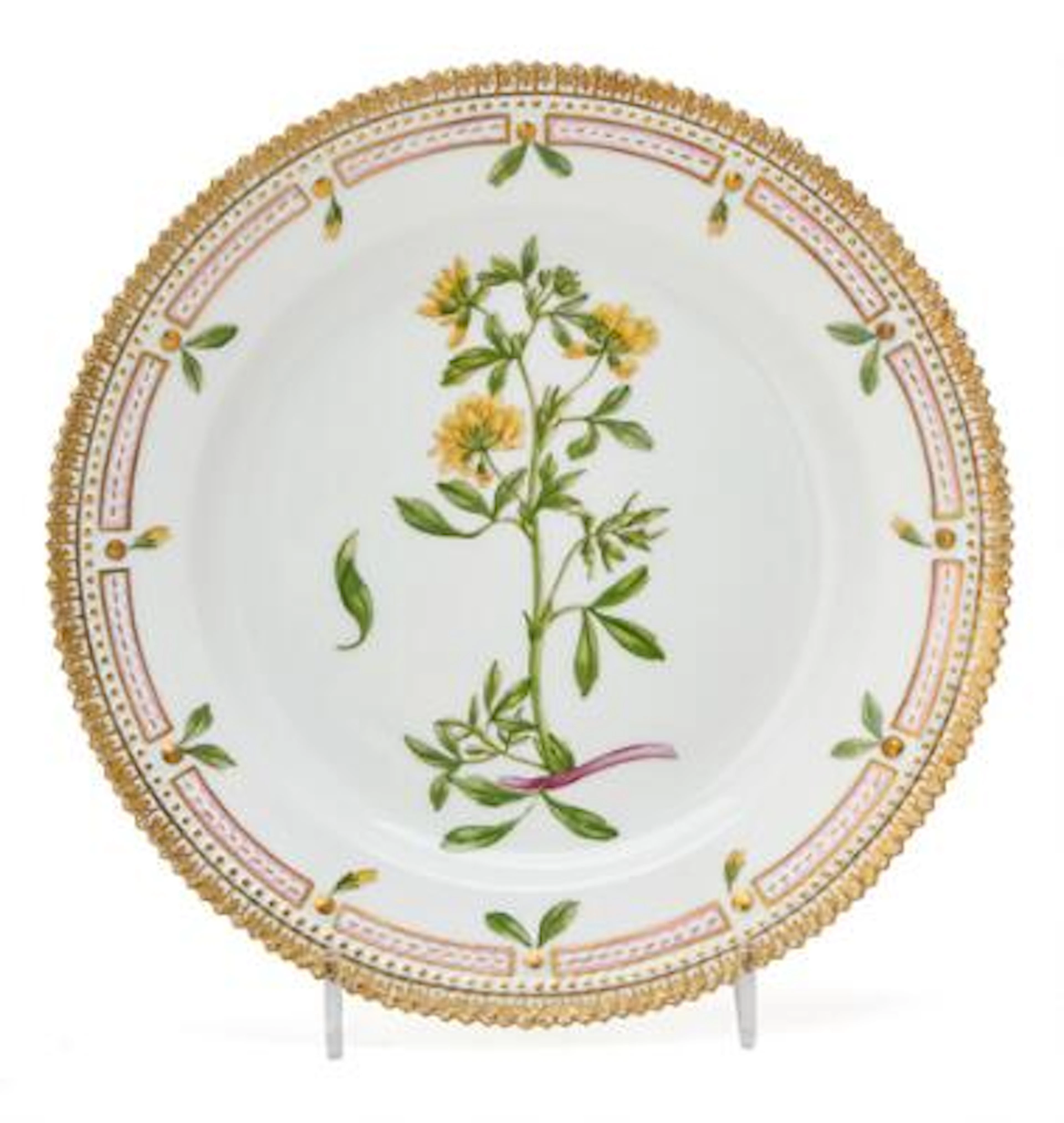 'Flora Danica' enamelled and gilt porcelain lunch plate. 3550. Royal
