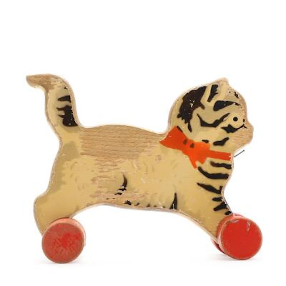 LEGO: Painted beech cat on four wheels. Model S/16. Manufactured and