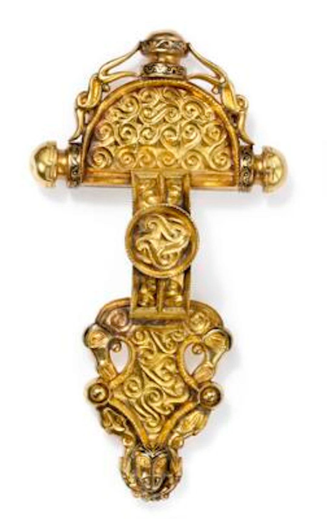 P. Hertz: A Danish historicist fibula cloak brooch in 18 carat gold.