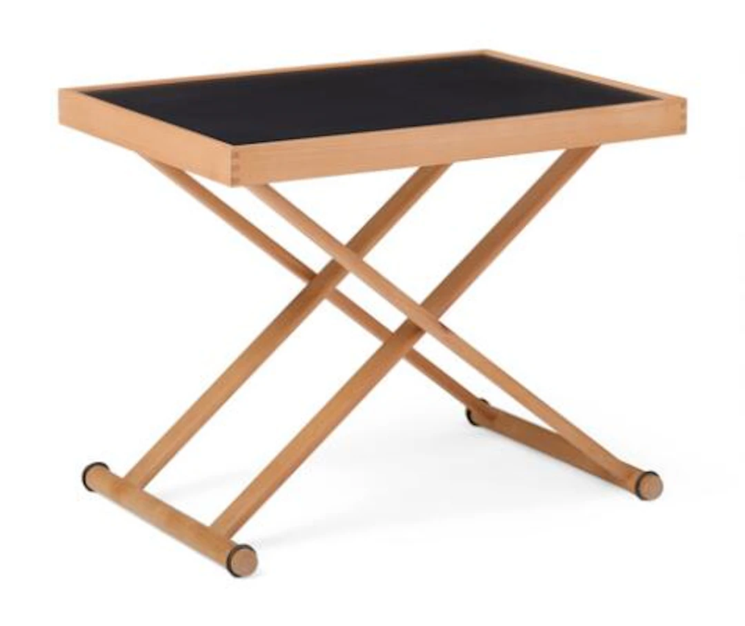 Jørgen Møller: A collapsible beech tray table with reversible top