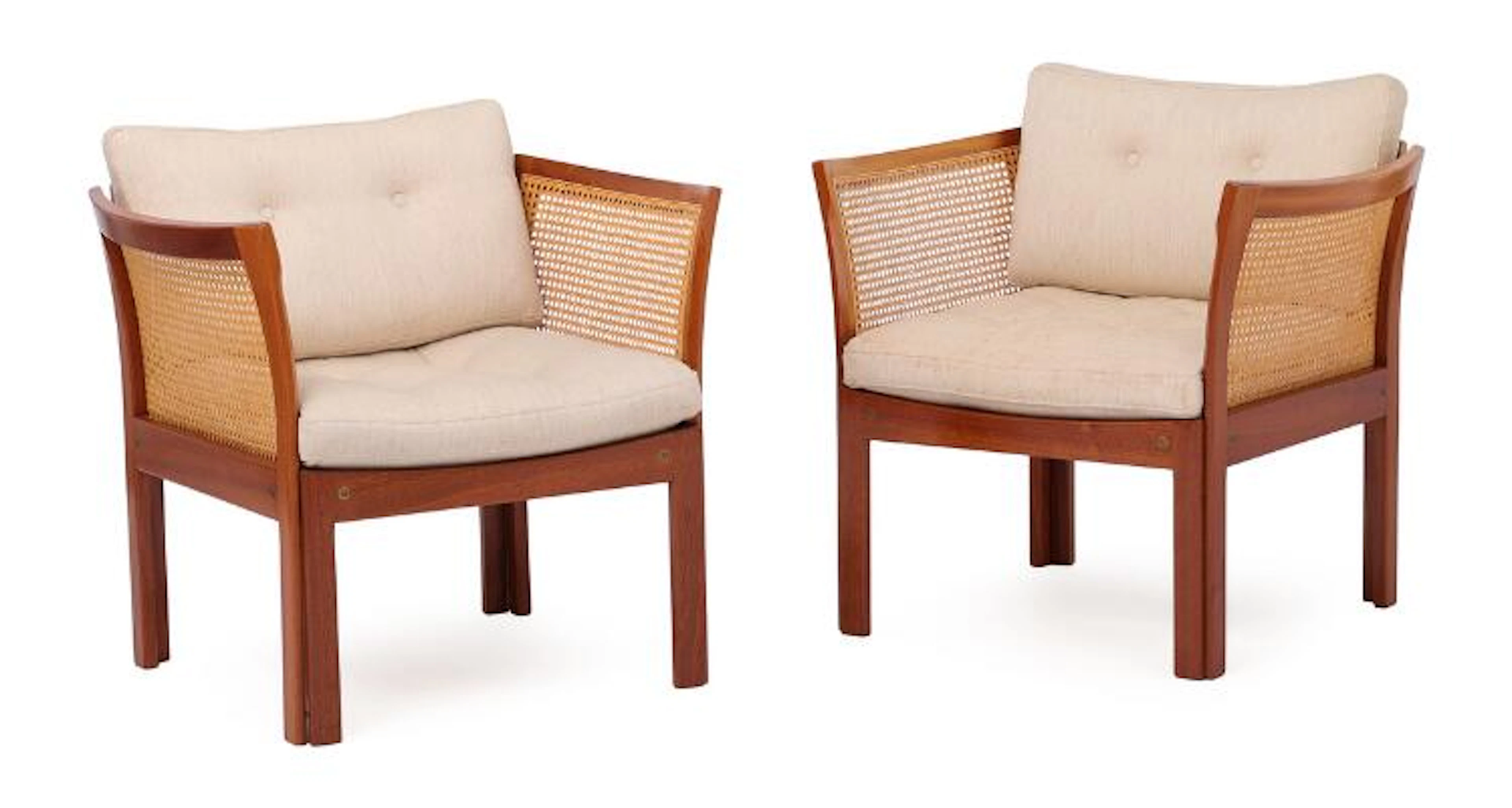 Illum Wikkelsø: “Plexus”. A pair of mahogany armchairs, sides and