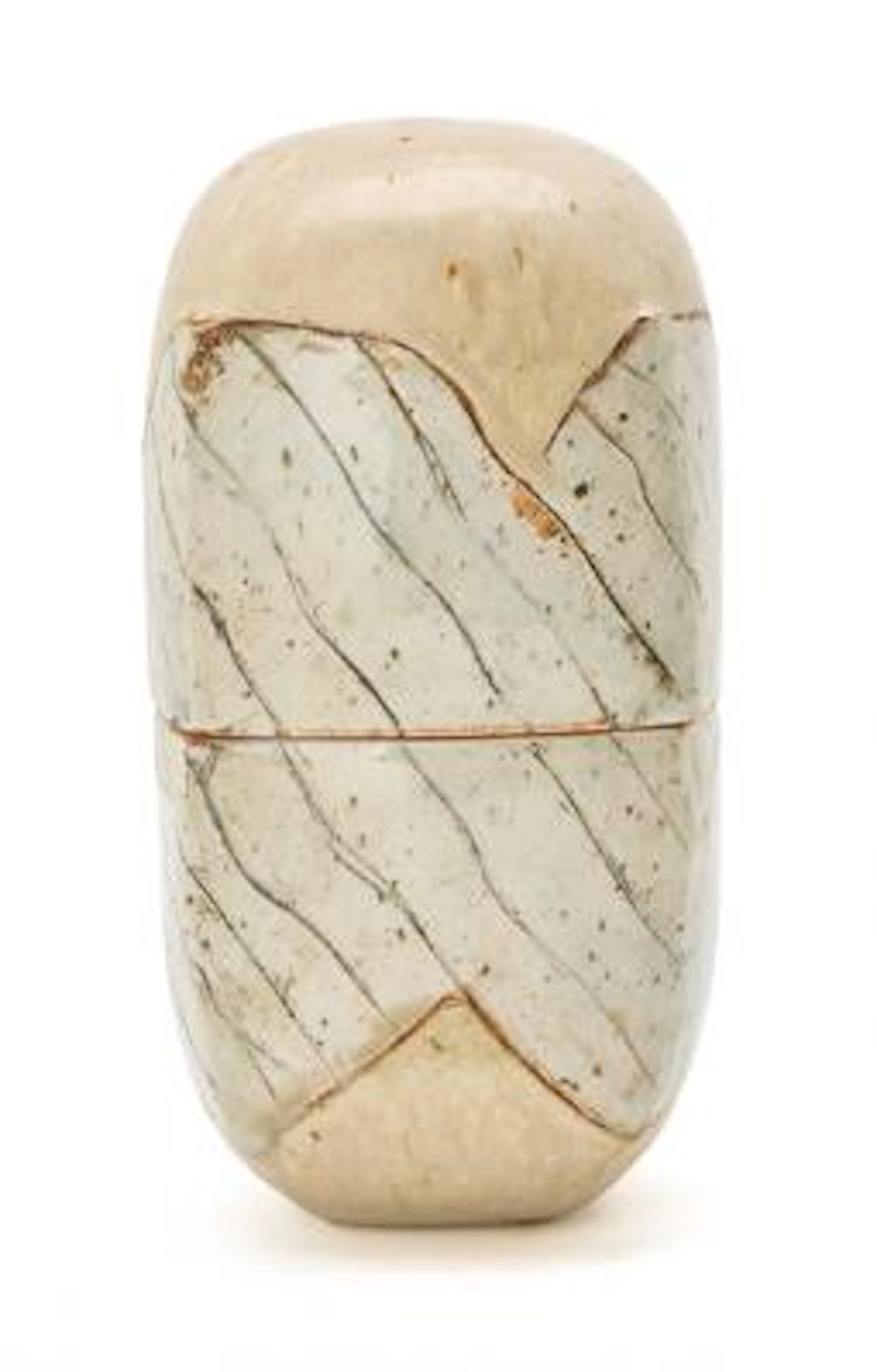 Julie Høm: A stoneware four-sided lidded jar. Surface with incised