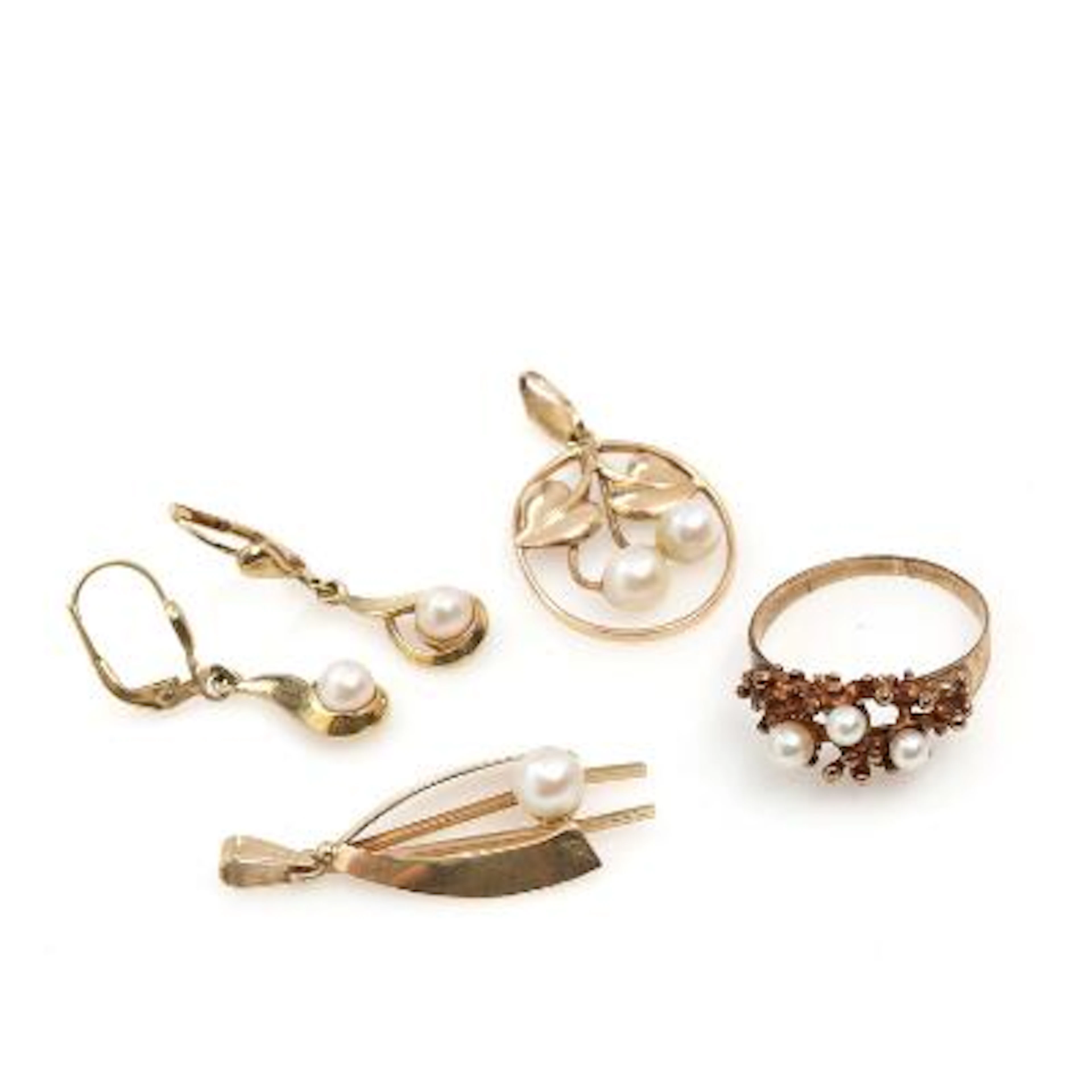 A collection of pearl jewellery each set with pearl, respectivly mounted