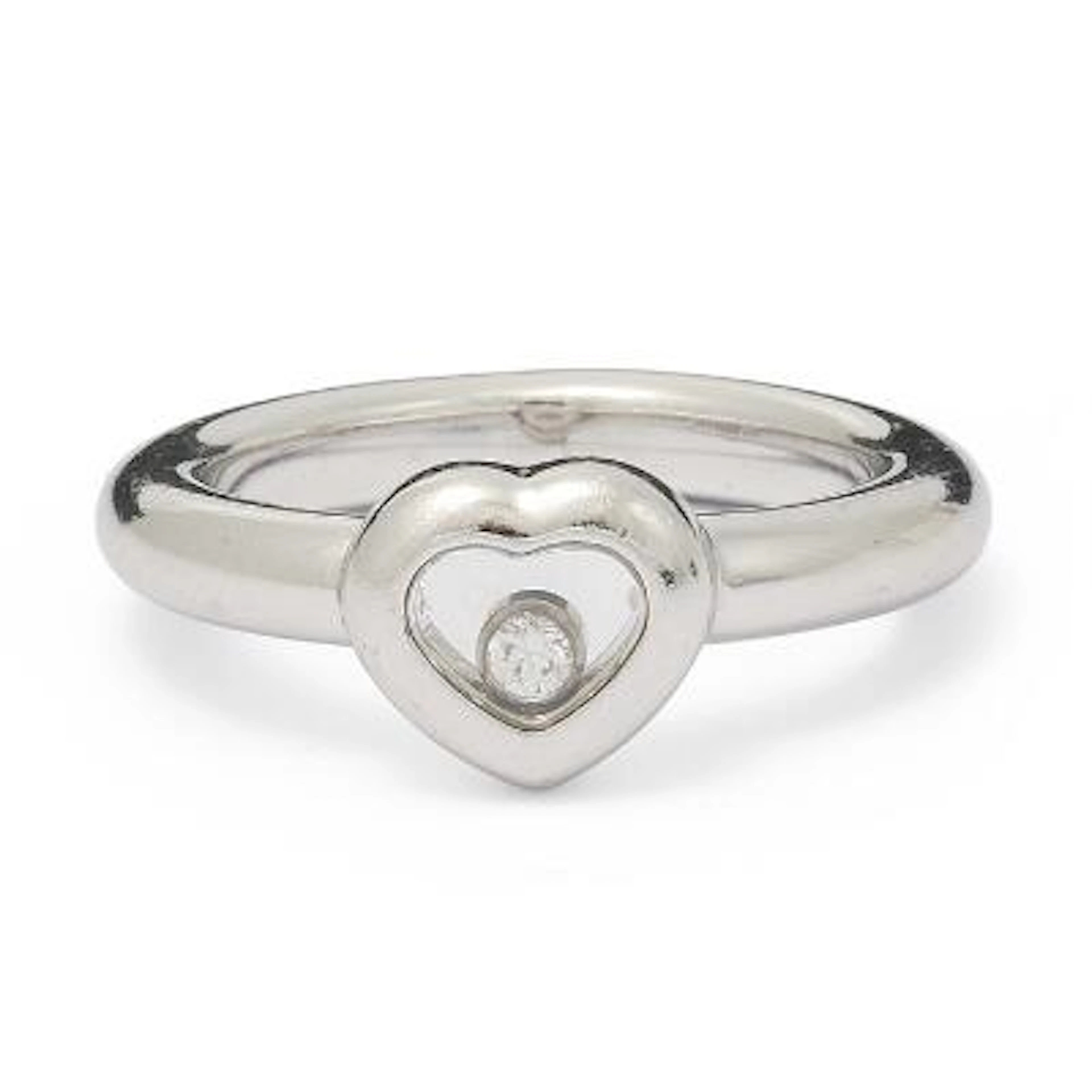 Chopard: A "Happy Diamonds Icon" diamond ring set with a brilliant-cut