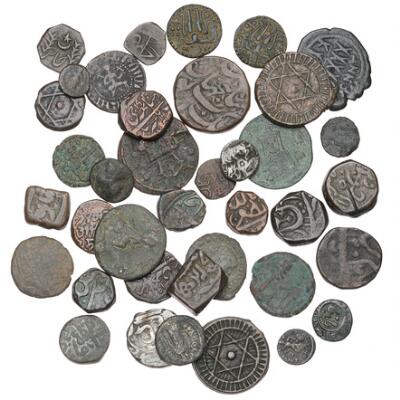 Collection of coins from, among others, India, Byzantium, Rome, North
