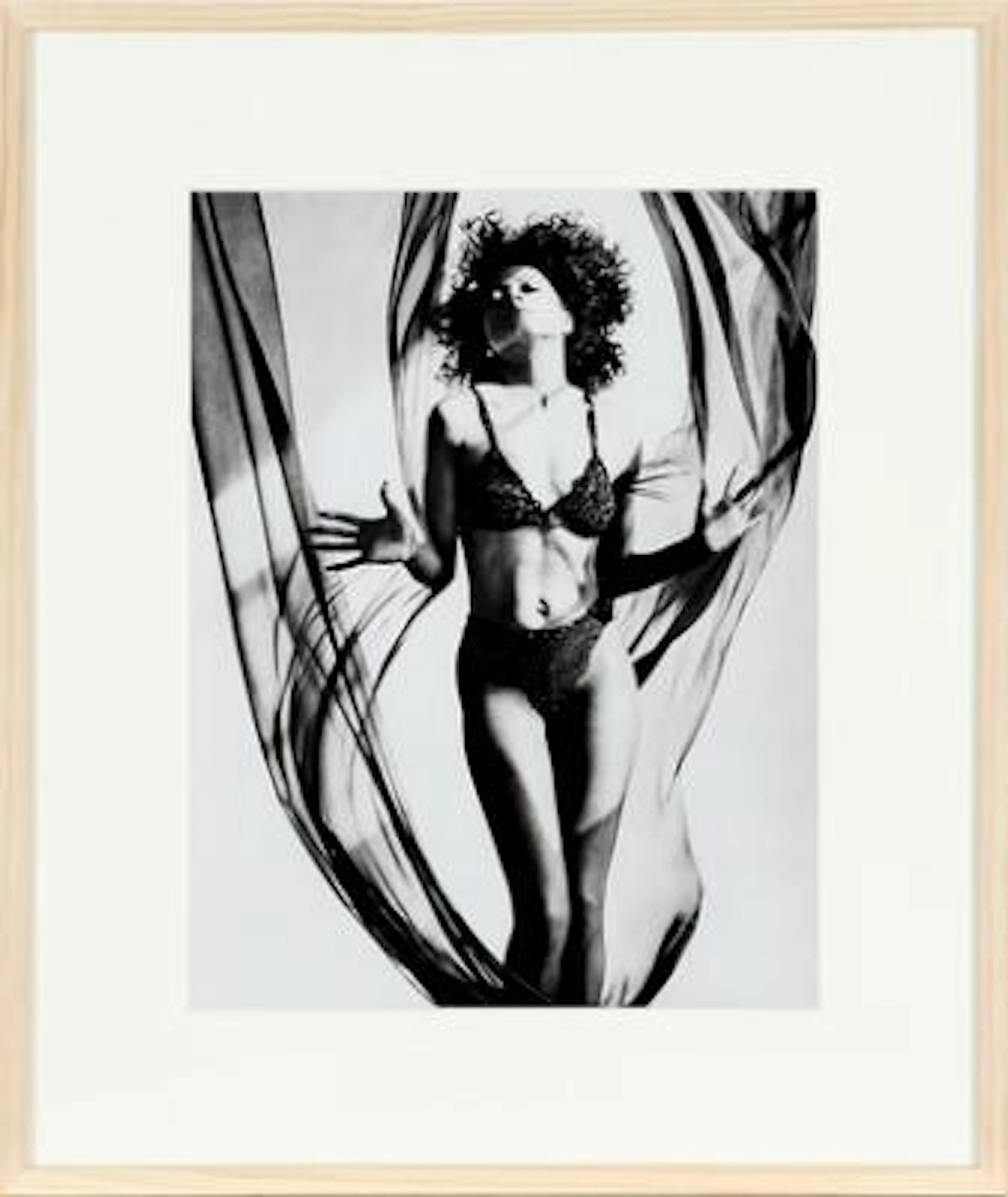 Herbert Ritts: Diana Ross (b. 1944). Photogravure. Made 1988. Visible