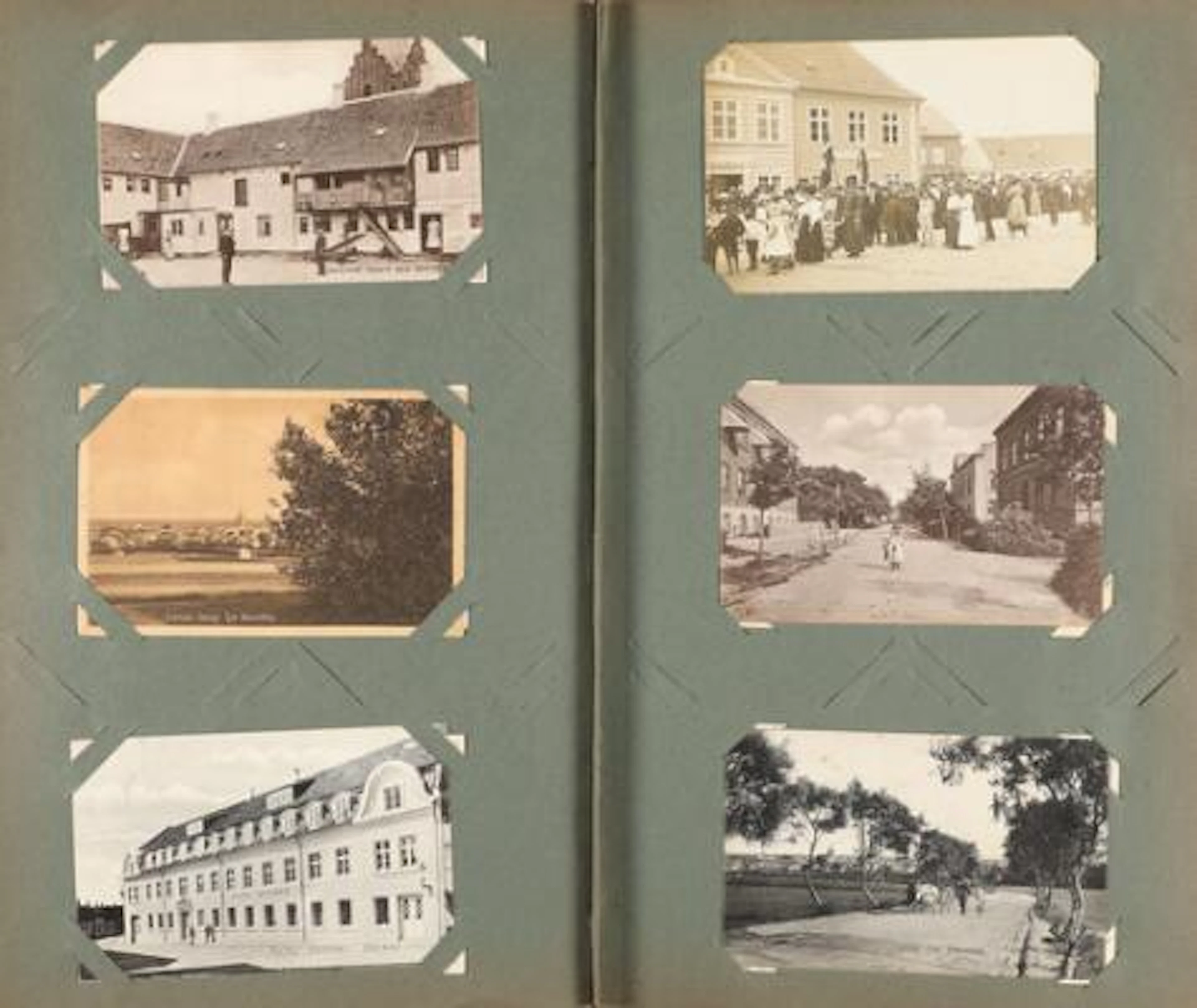 Postcards. Impressive coll. GRENAA/EBELTOFT with ca. 165 old cards.