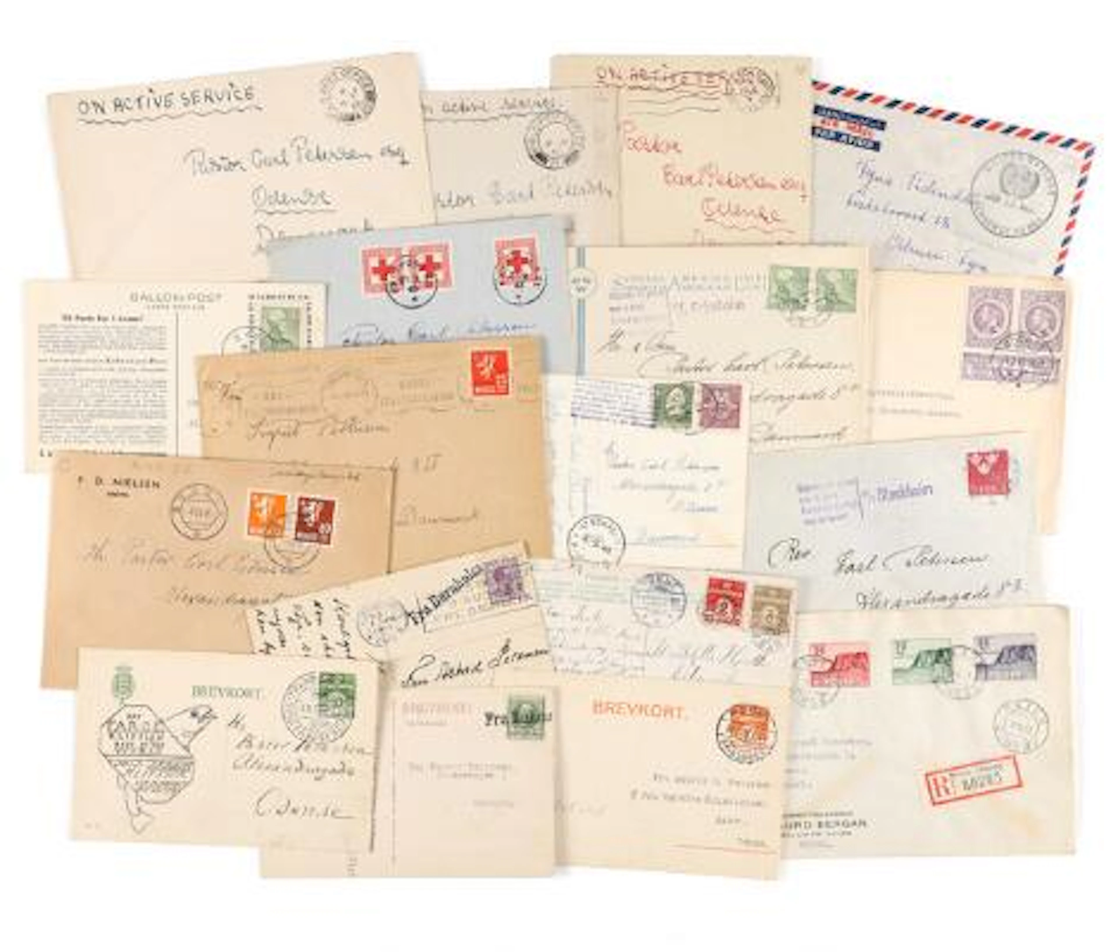 All world. 1 box with mainly covers, postcards and FDC + some stamps