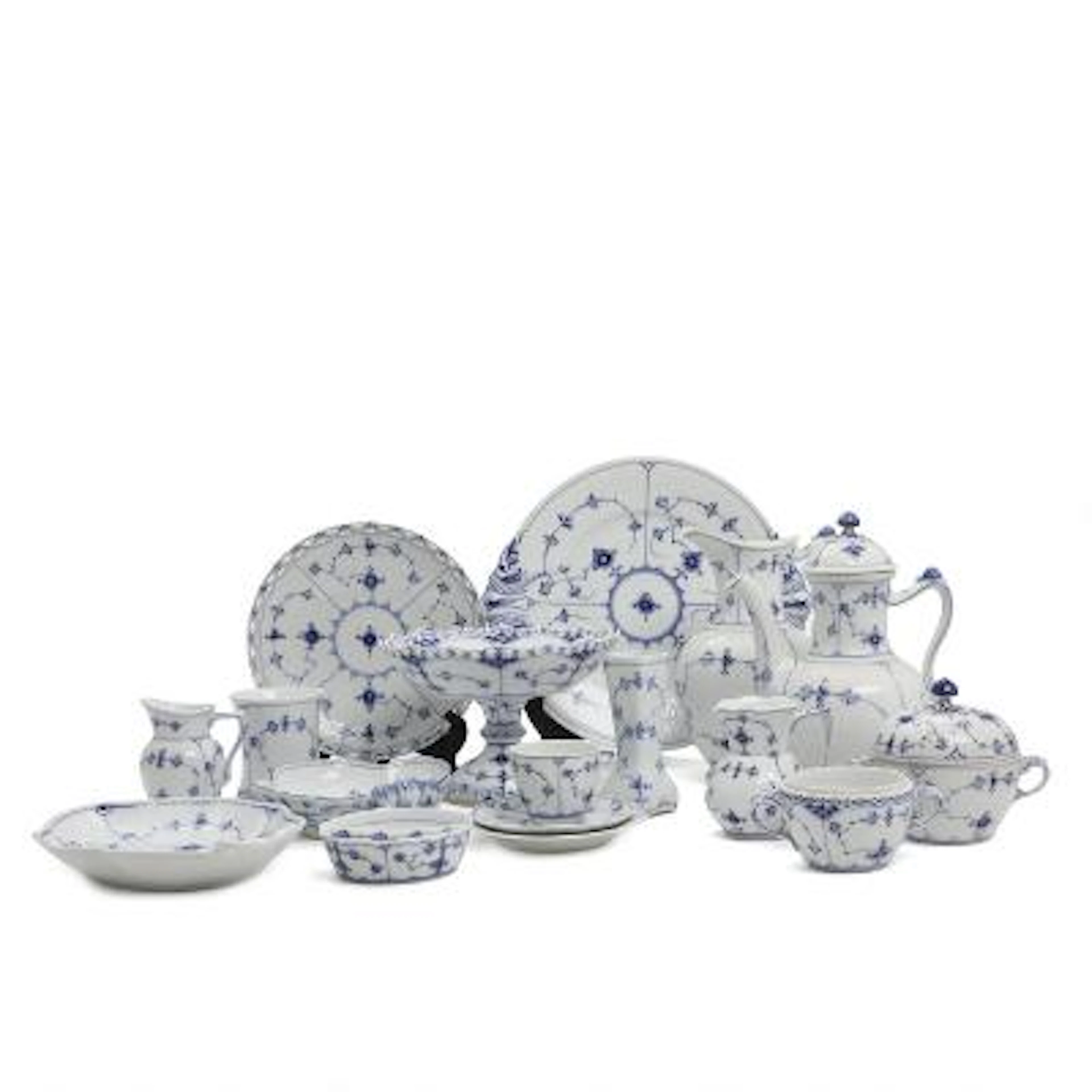 "Blue Fluted Plain, Full Lace and Blue Painted". Parts of a porcelain