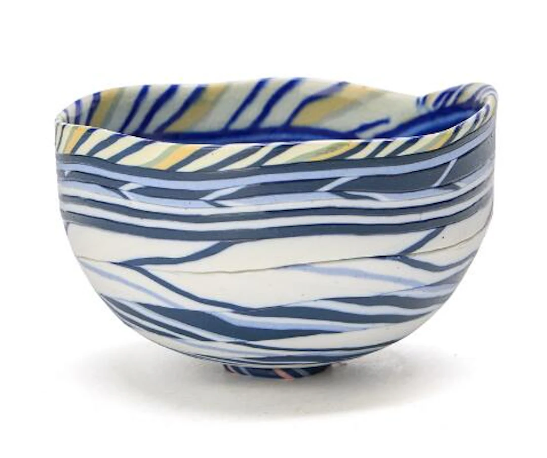 Hans Munck Andersen: Coloured porcelain bowl in shades of blue, white