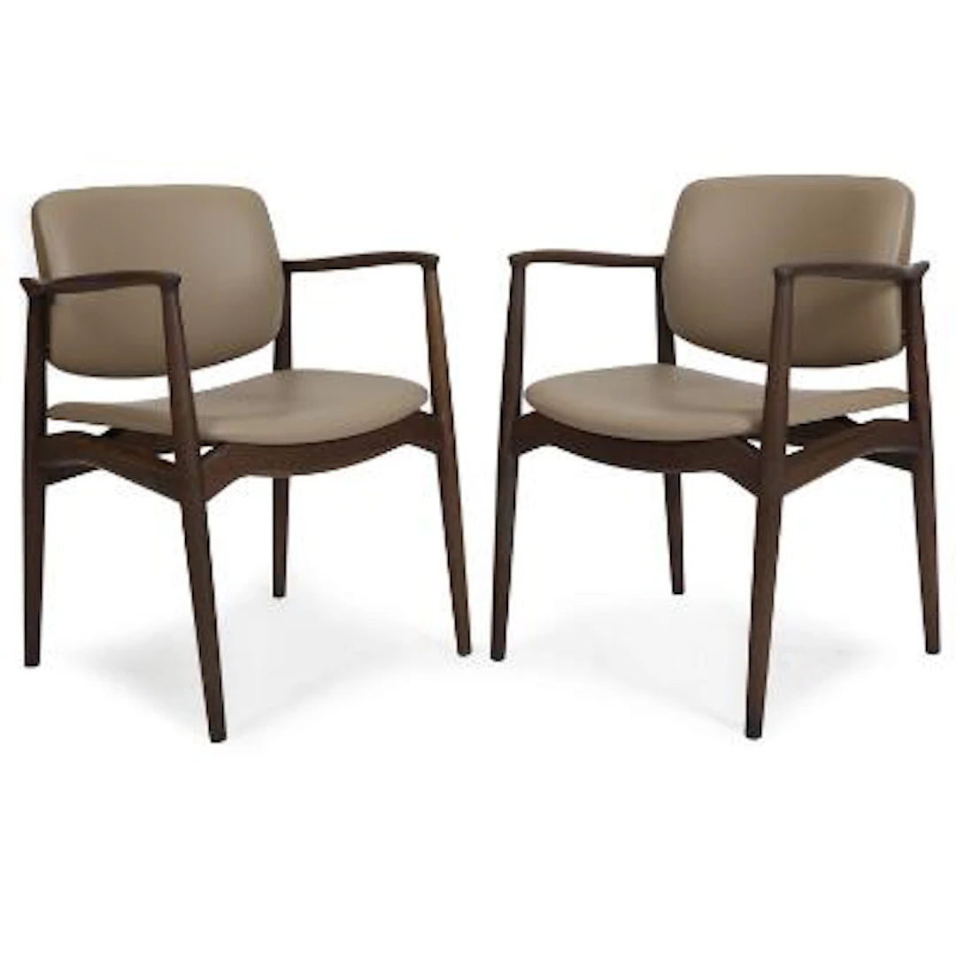 Erik Buck: "Captain", Two armchairs of smoked oak and leather. Labeled