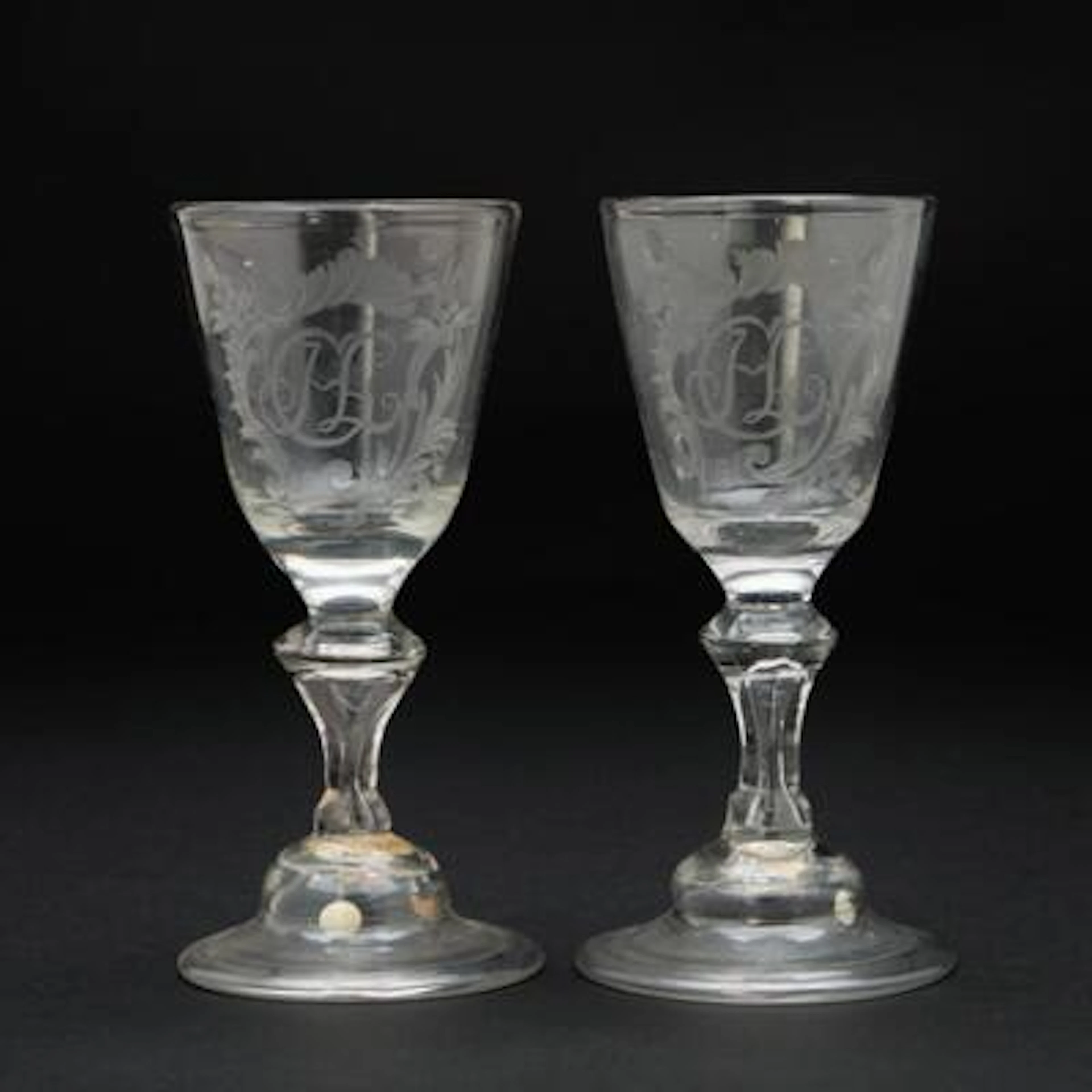 A pair of Norwegian wine glasses of Hessian type. Hurdal, circa 1780s.