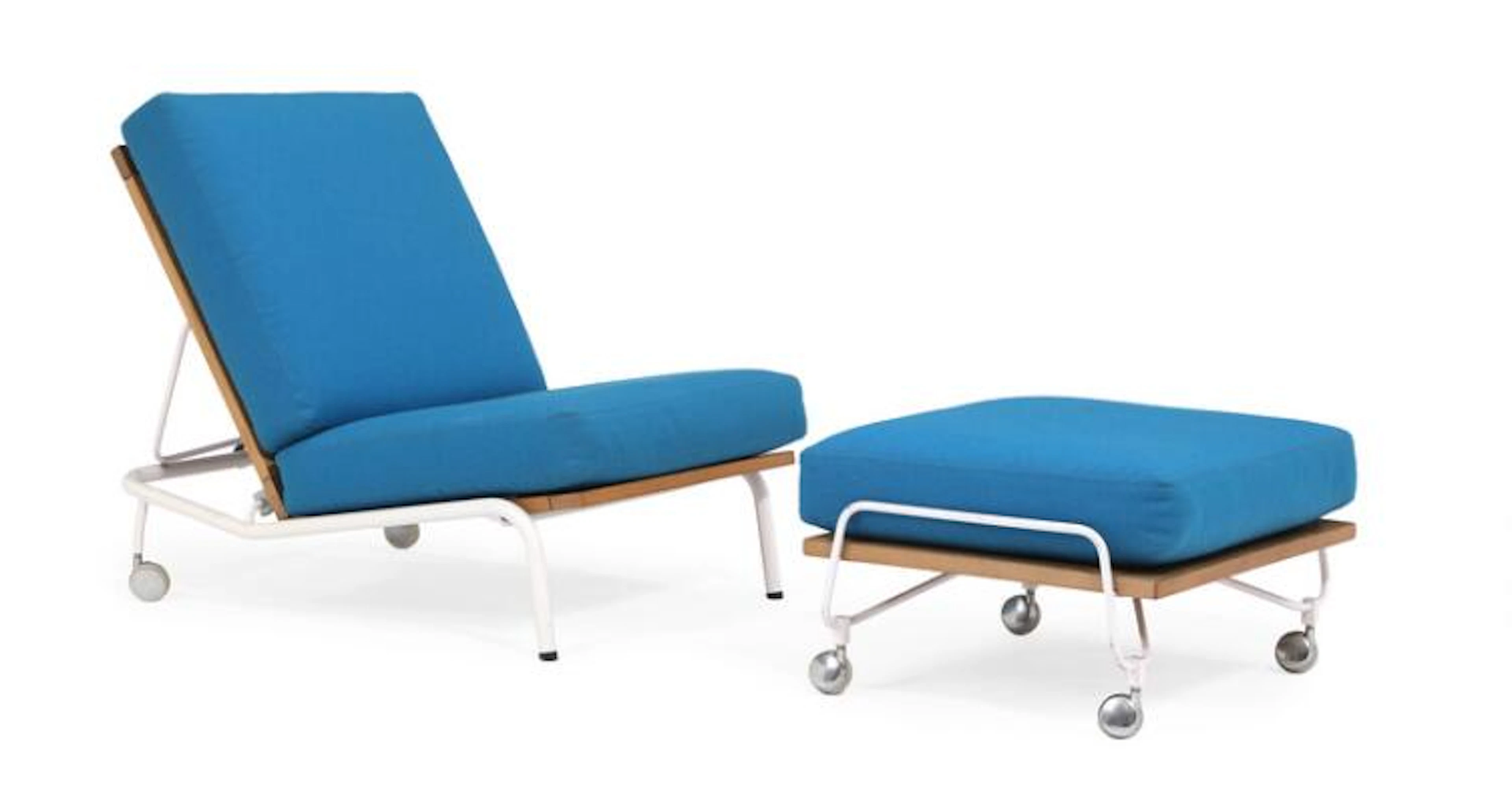Hans J. Wegner: Easy chair with matching stool. Manufactured 1970s