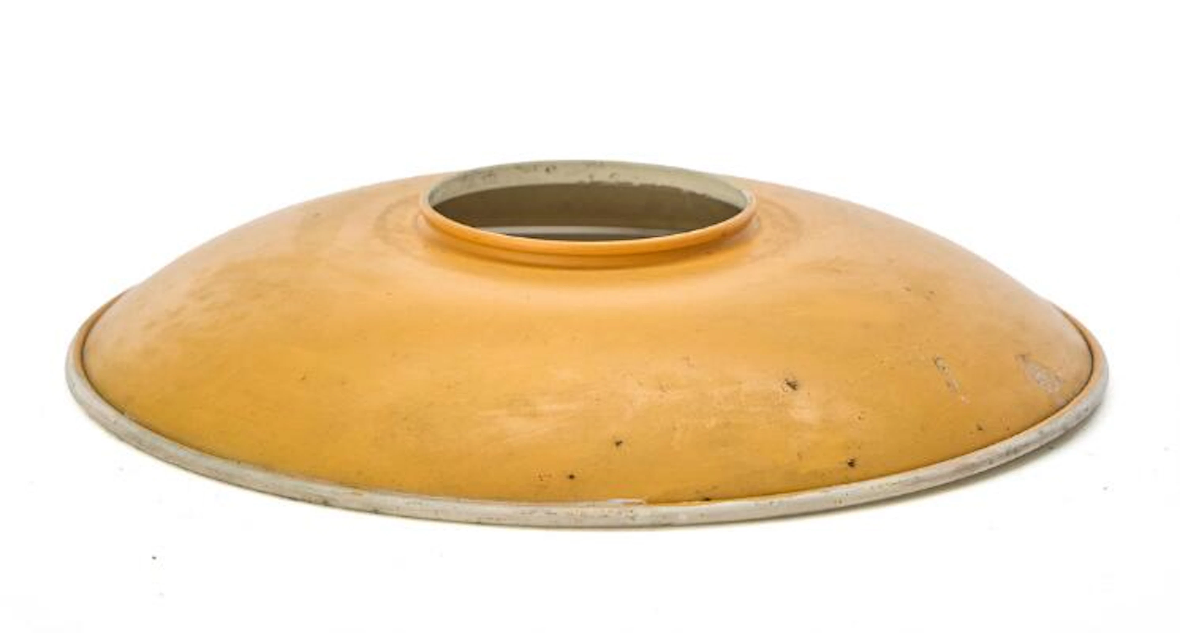 Poul Henningsen: "PH-O-2". Yellow/white lacquered copper top shade.