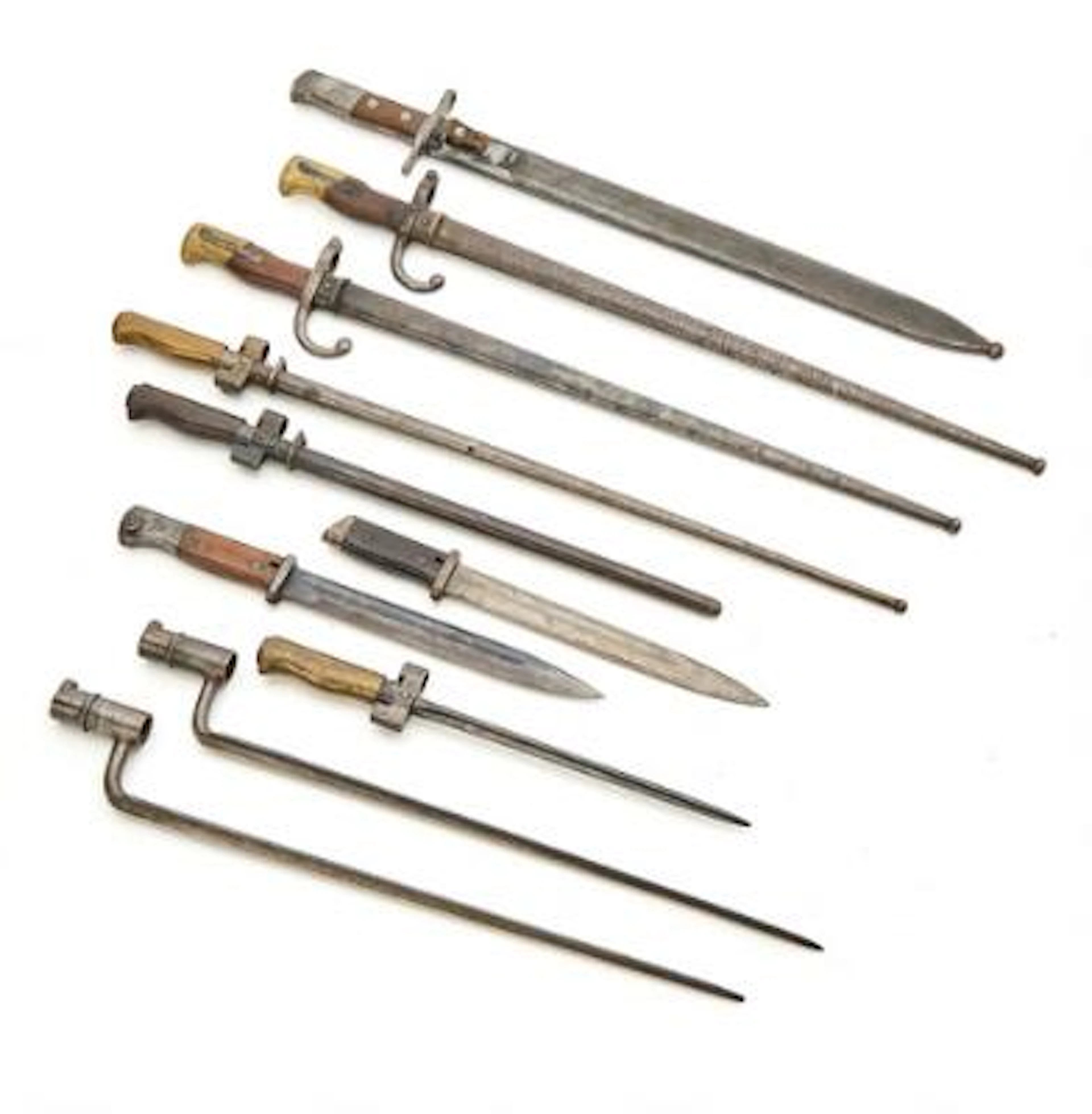 A collection of 10 assorted bayonets. – Bruun Rasmussen Auctioneers
