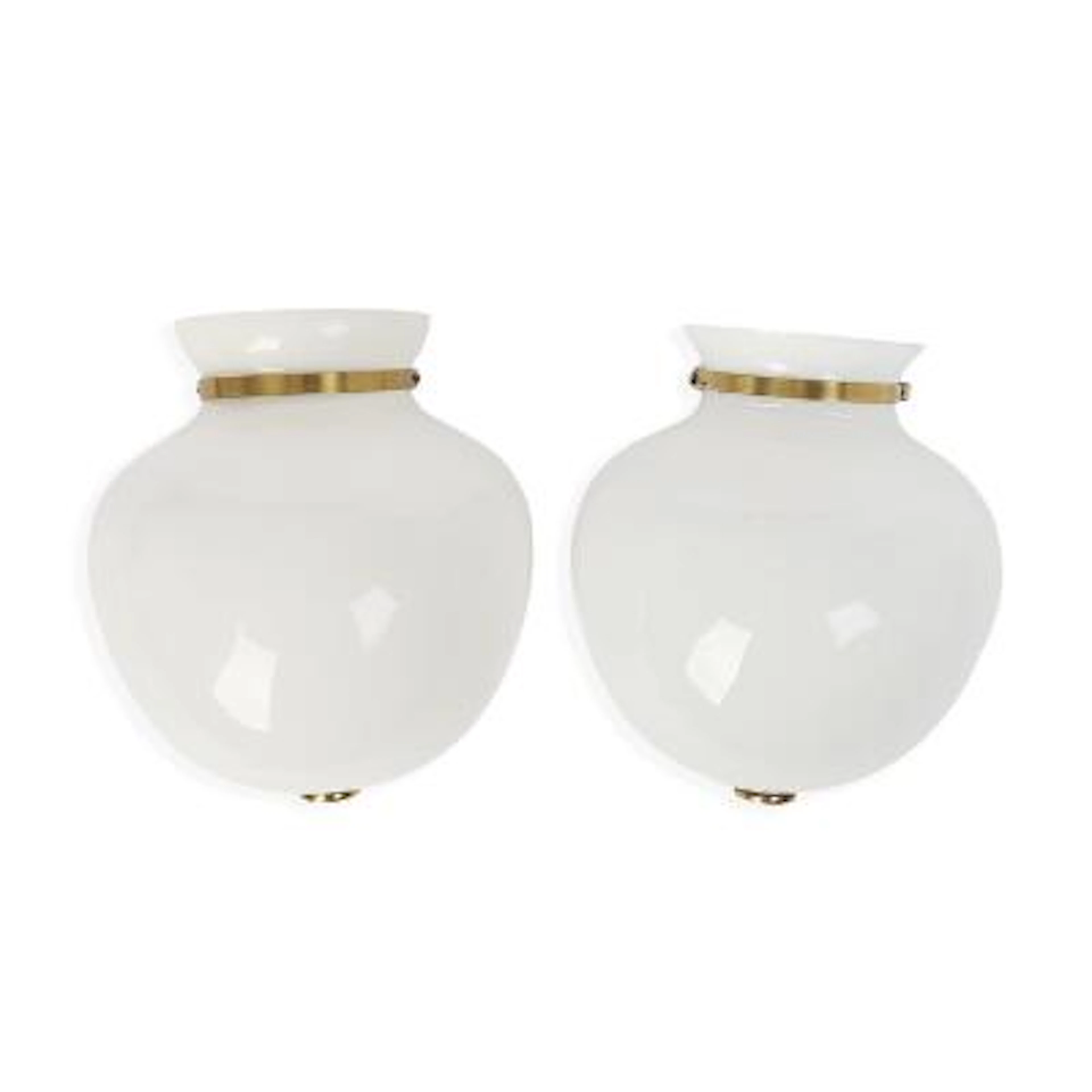 Vilhelm Lauritzen: "Half-vase Lamp". A pair of wall sconces with vase-shaped